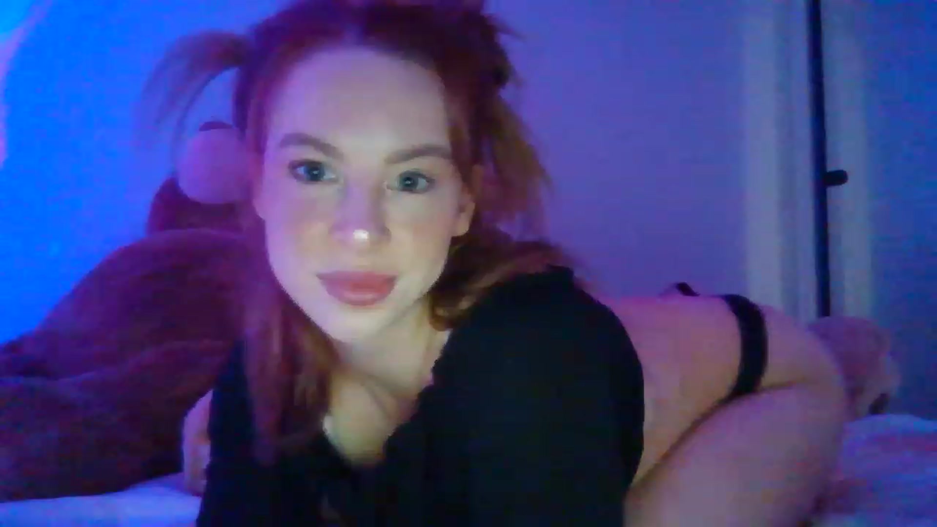 Gallery image thumbnail from Ohhhloulou's myfreecams stream on, 02/06/2023, 11:20 image 14 of 20