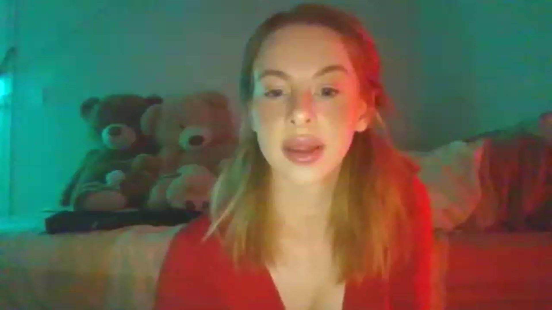 Gallery image thumbnail from Ohhhloulou's myfreecams stream on, 02/13/2023, 11:01 image 16 of 20