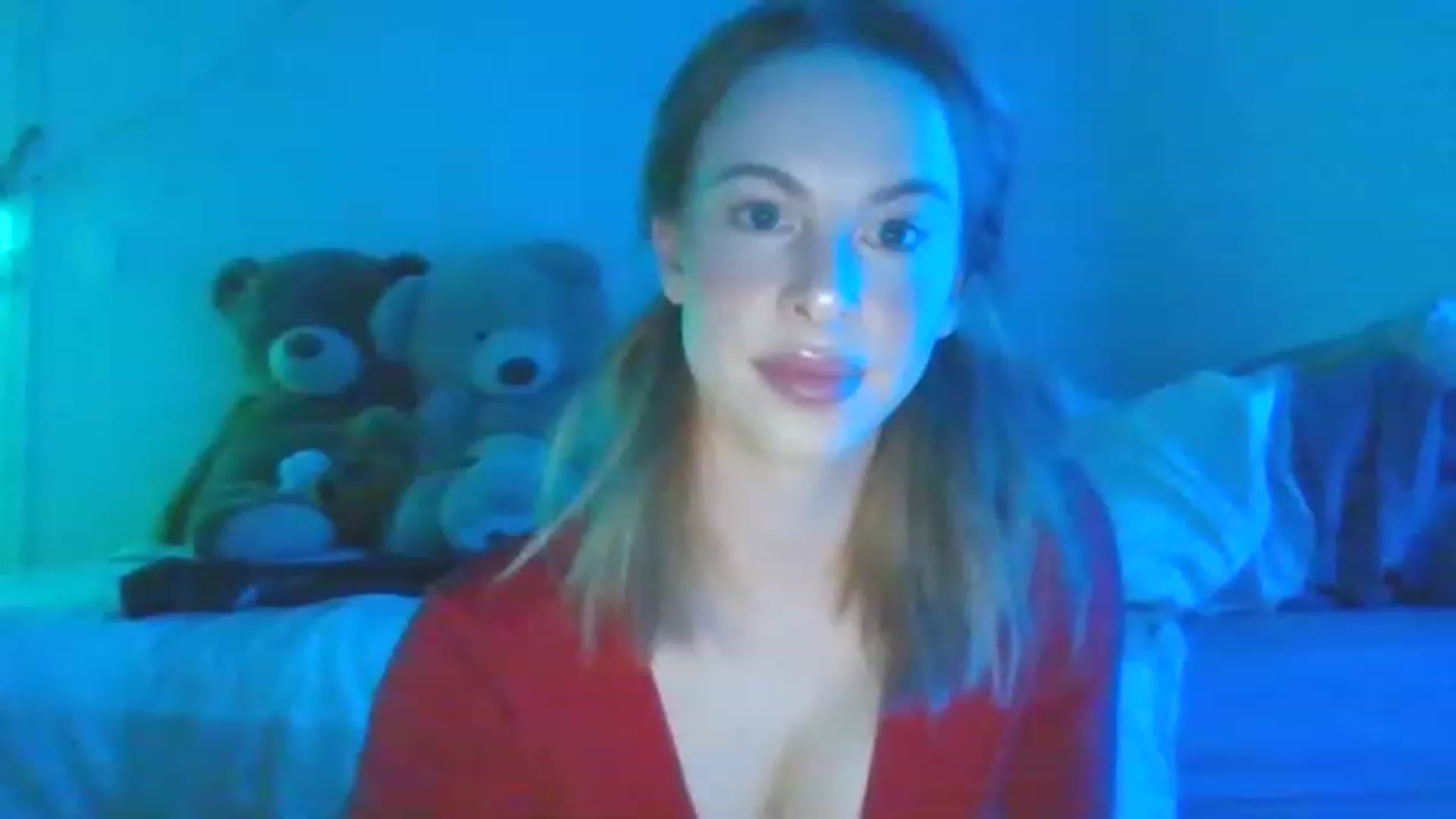 Gallery image thumbnail from Ohhhloulou's myfreecams stream on, 02/13/2023, 11:01 image 17 of 20