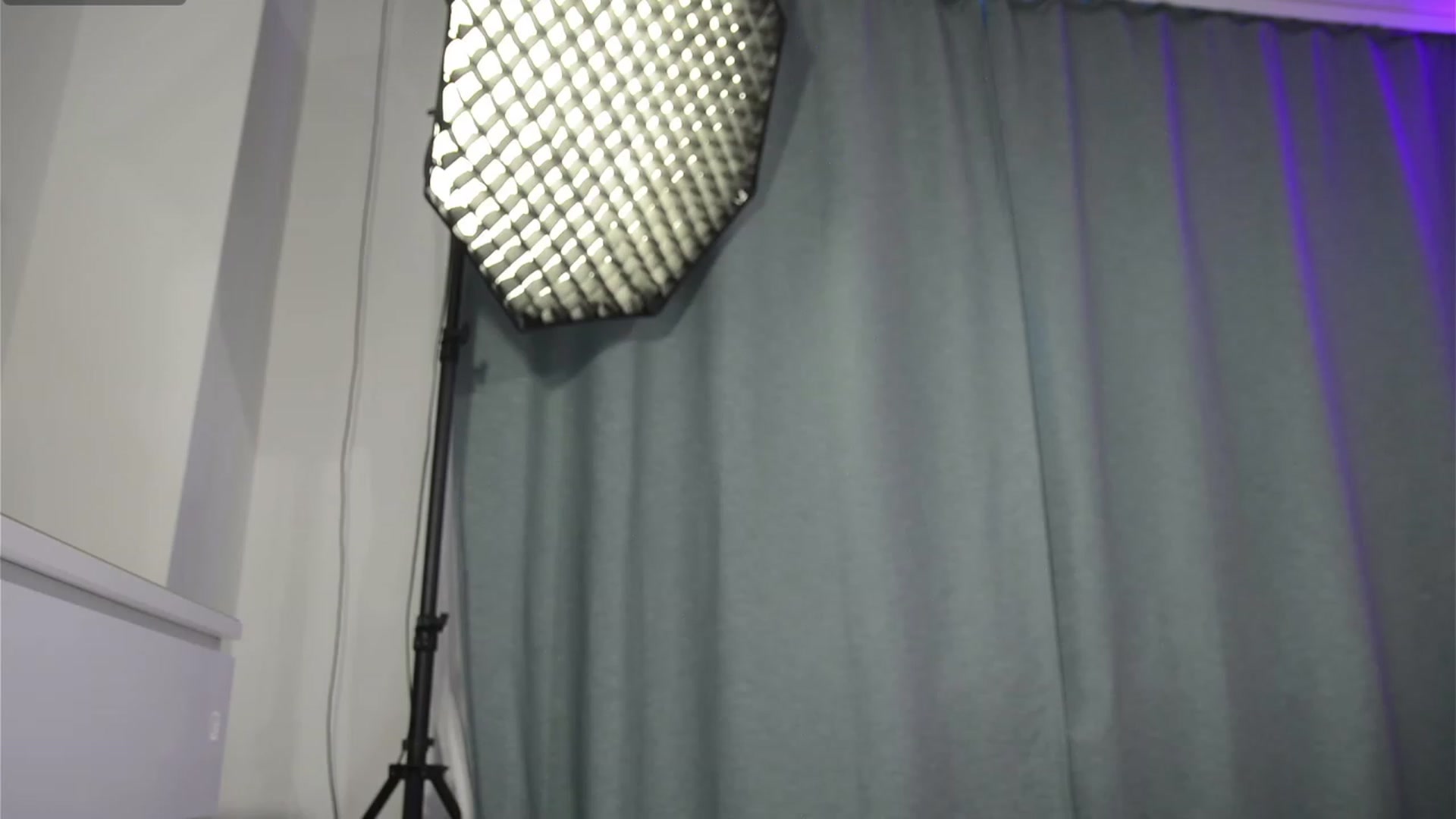 Gallery image thumbnail from Ohhliviaa's myfreecams stream on, 01/07/2024, 13:49 image 6 of 20