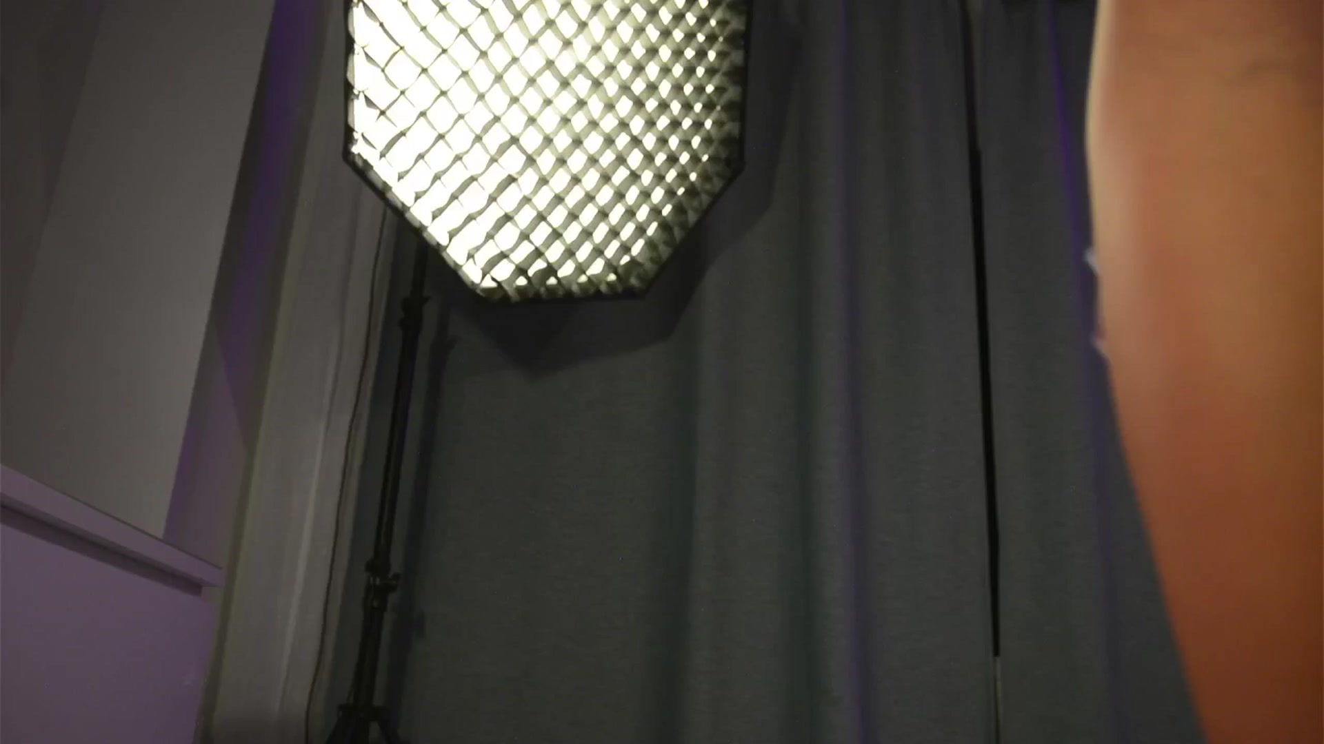 Gallery image thumbnail from Ohhliviaa's myfreecams stream on, 08/22/2024, 01:29 image 15 of 20
