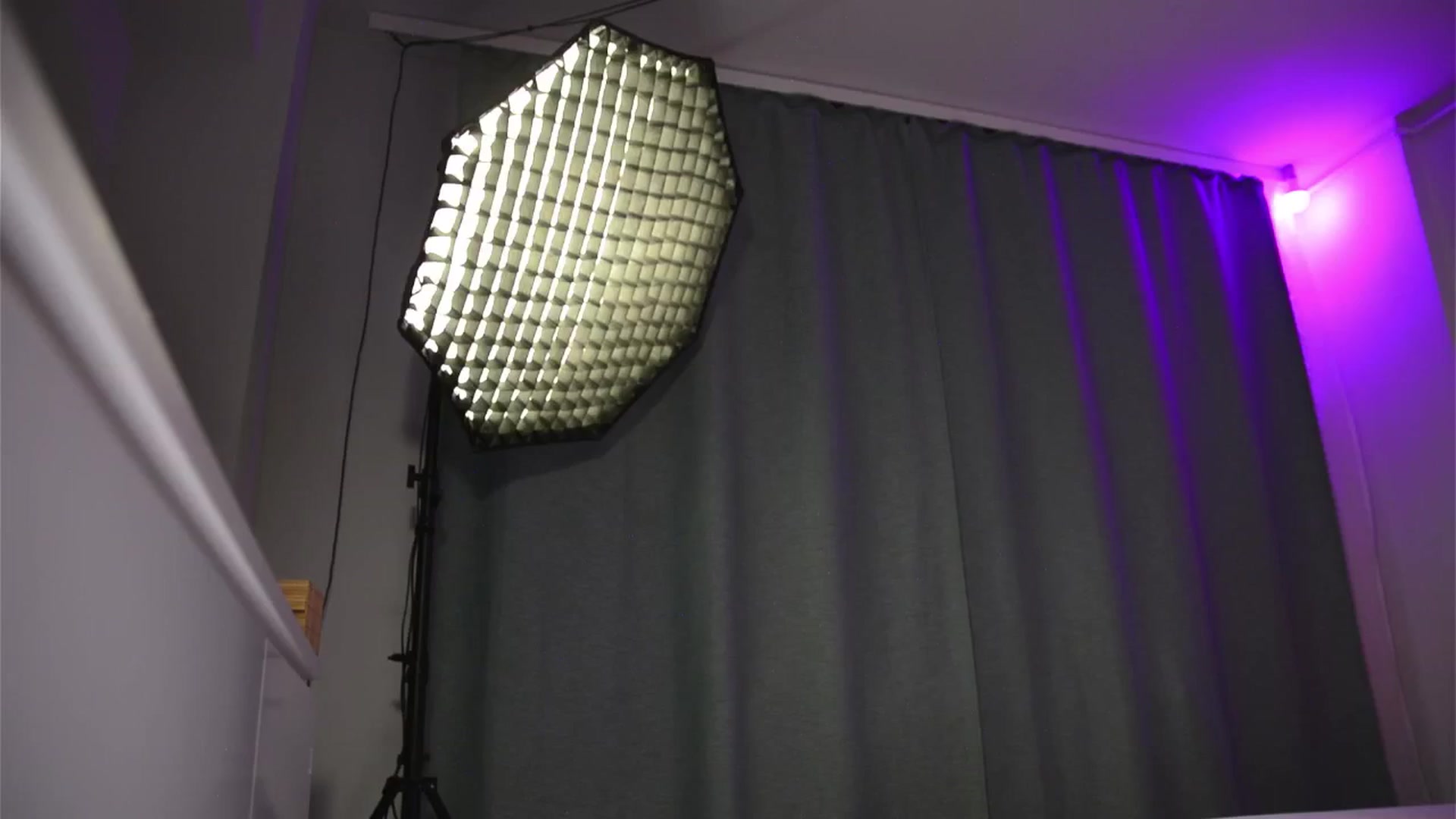 Gallery image thumbnail from Ohhliviaa's myfreecams stream on, 12/17/2024, 19:47 image 15 of 20