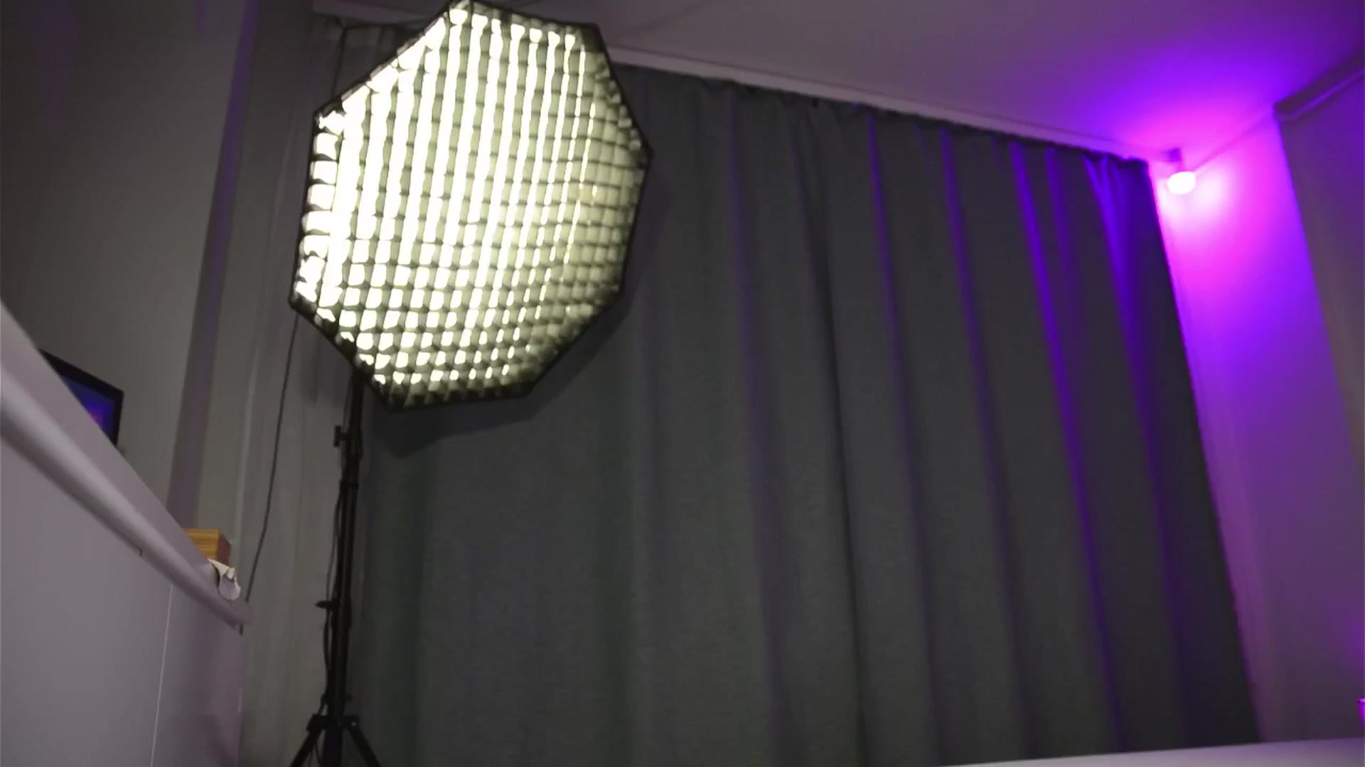 Gallery image thumbnail from Ohhliviaa's myfreecams stream on, 01/08/2025, 21:17 image 2 of 20