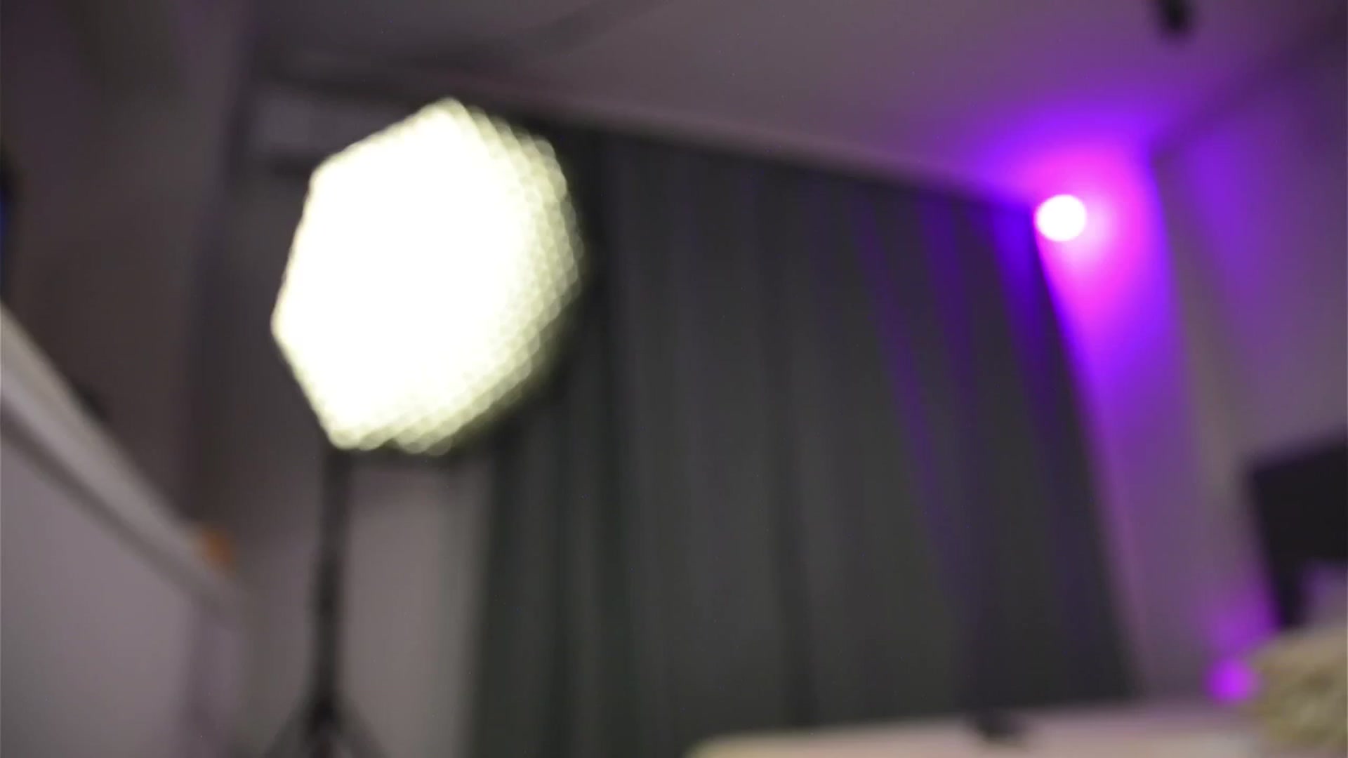 Gallery image thumbnail from Ohhliviaa's myfreecams stream on, 09/09/2025, 18:08 image 9 of 20