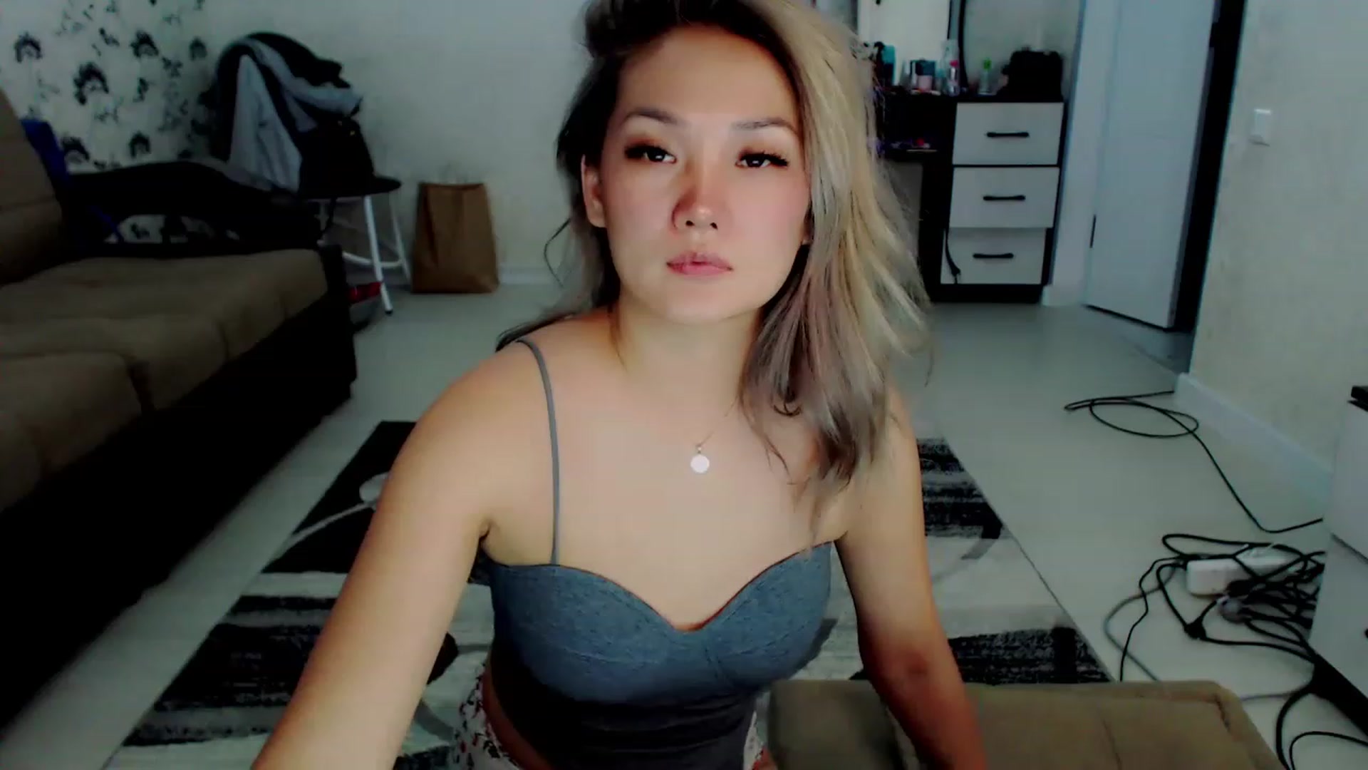 Gallery image thumbnail from Oiuysgdb's myfreecams stream on, 11/17/2022, 13:27 image 7 of 20