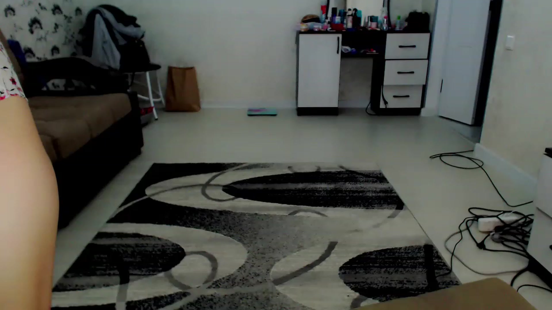 Gallery image thumbnail from Oiuysgdb's myfreecams stream on, 11/17/2022, 13:27 image 12 of 20