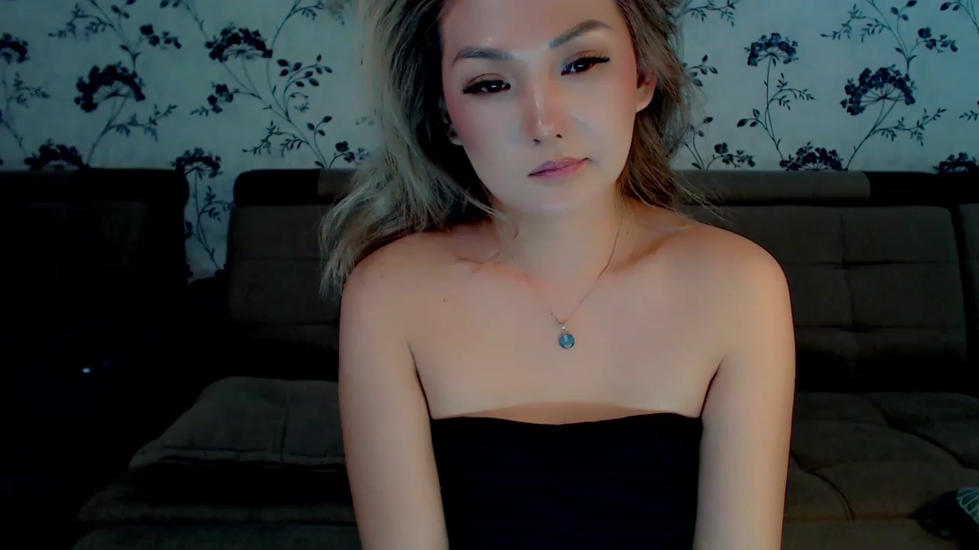 Gallery image thumbnail from Oiuysgdb's myfreecams stream on, 11/23/2022, 12:47 image 20 of 20