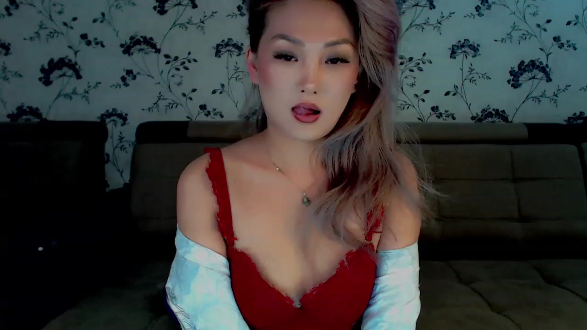 Gallery image thumbnail from Oiuysgdb's myfreecams stream on, 11/28/2022, 11:48 image 9 of 20
