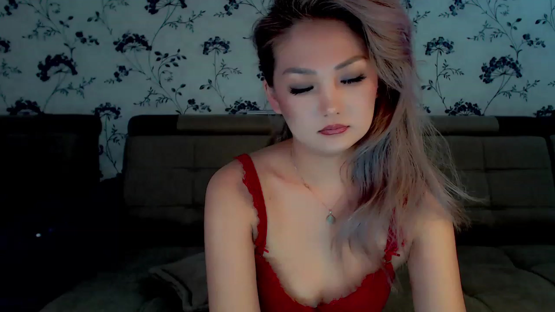 Gallery image thumbnail from Oiuysgdb's myfreecams stream on, 11/28/2022, 11:48 image 17 of 20