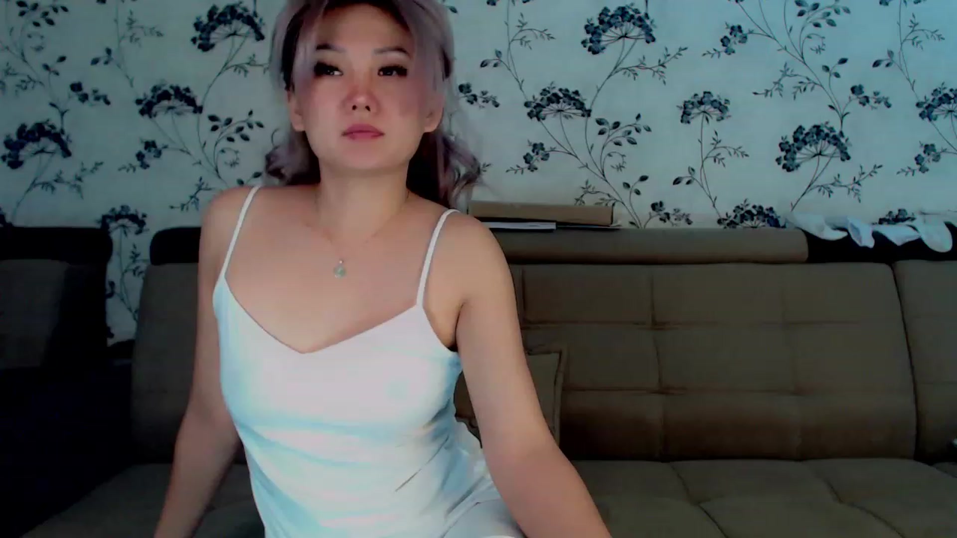 Gallery image thumbnail from Oiuysgdb's myfreecams stream on, 12/05/2022, 12:57 image 11 of 20