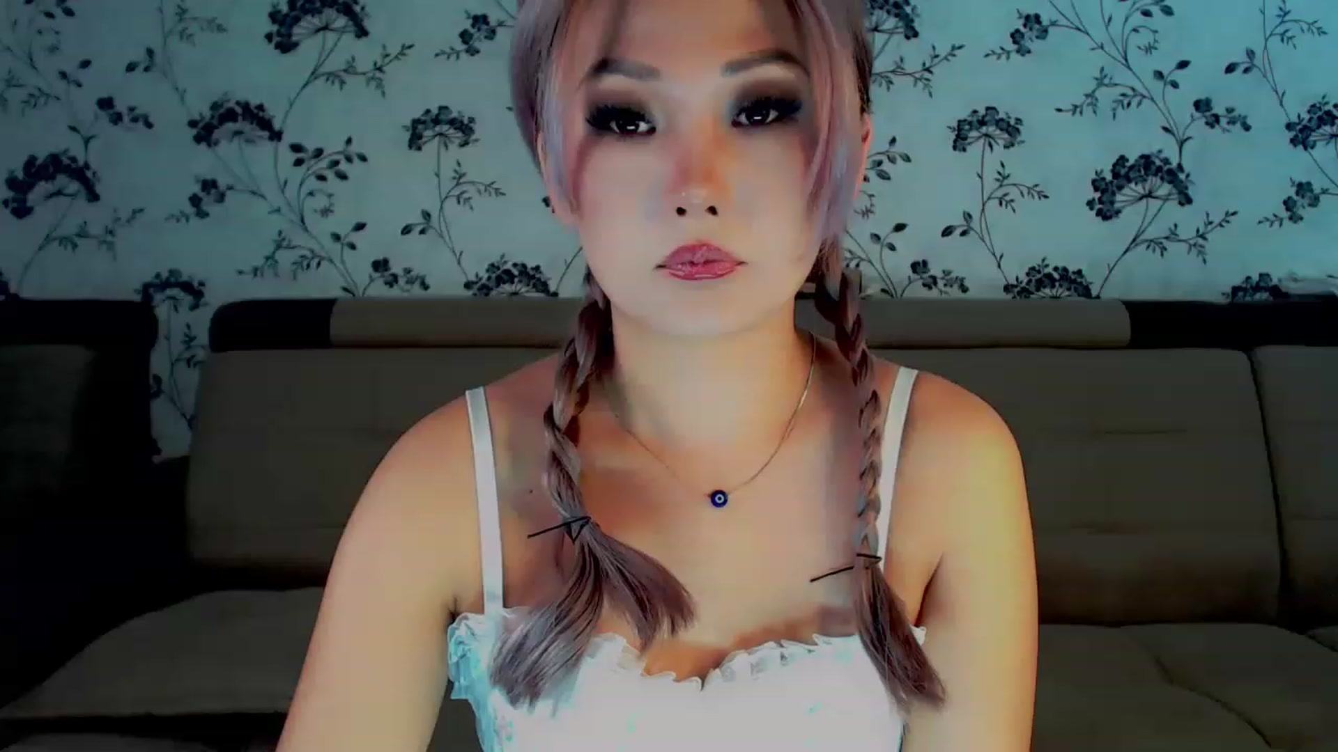 Gallery image thumbnail from Oiuysgdb's myfreecams stream on, 12/06/2022, 11:30 image 7 of 20