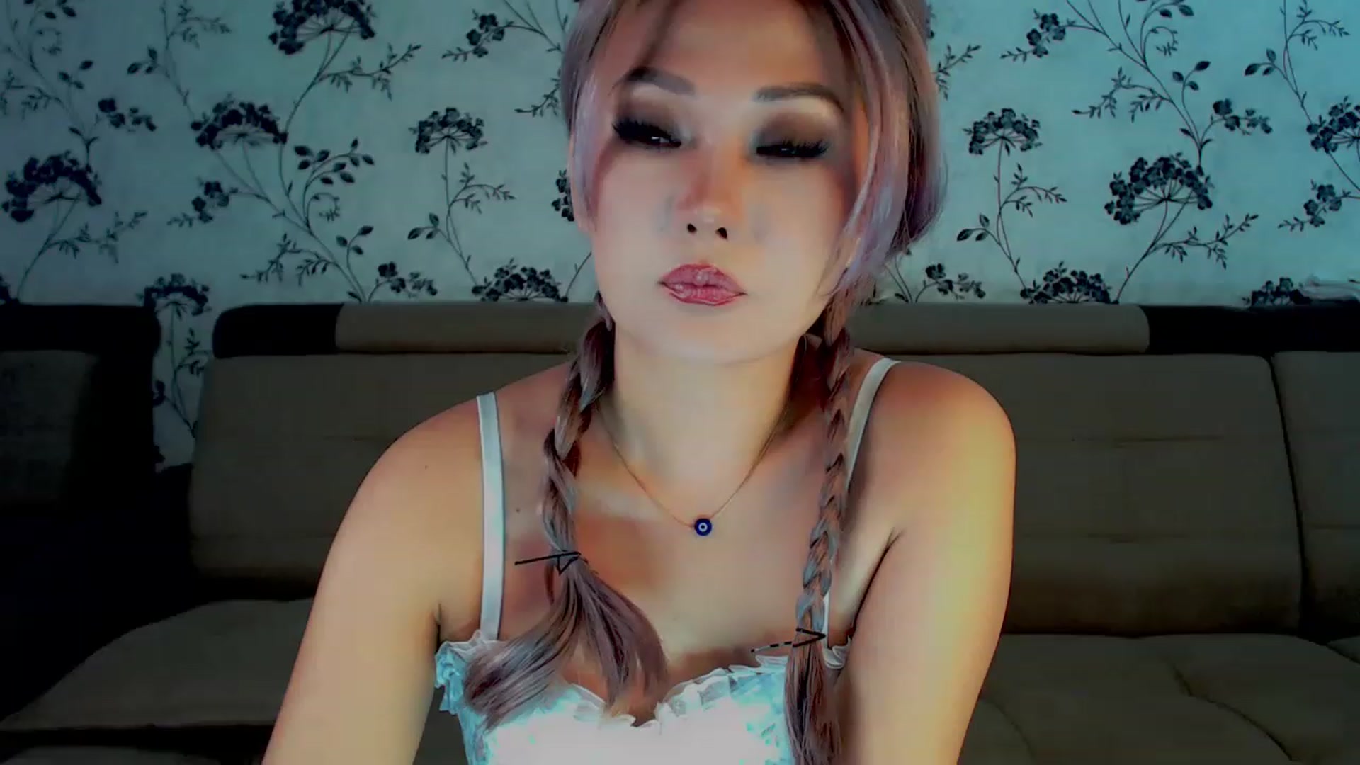 Gallery image thumbnail from Oiuysgdb's myfreecams stream on, 12/06/2022, 11:30 image 5 of 20