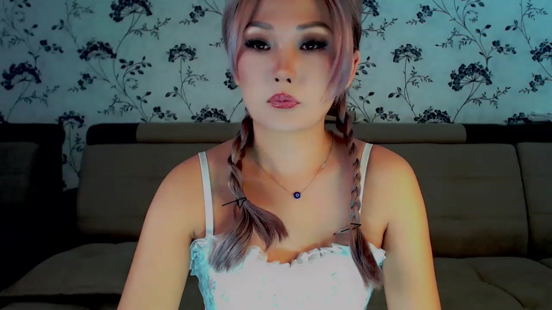 Gallery image thumbnail from Oiuysgdb's myfreecams stream on, 12/06/2022, 11:30 image 6 of 20