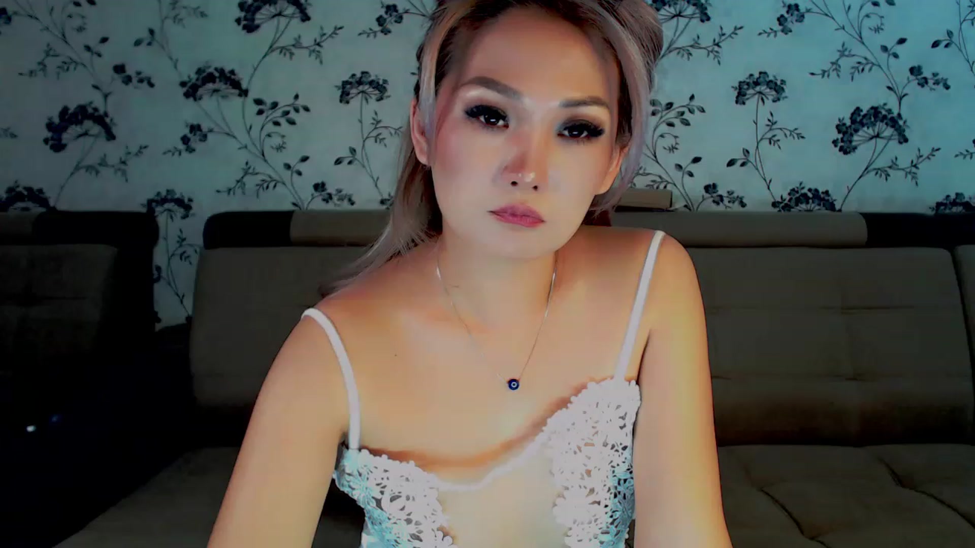 Gallery image thumbnail from Oiuysgdb's myfreecams stream on, 12/06/2022, 14:39 image 16 of 20
