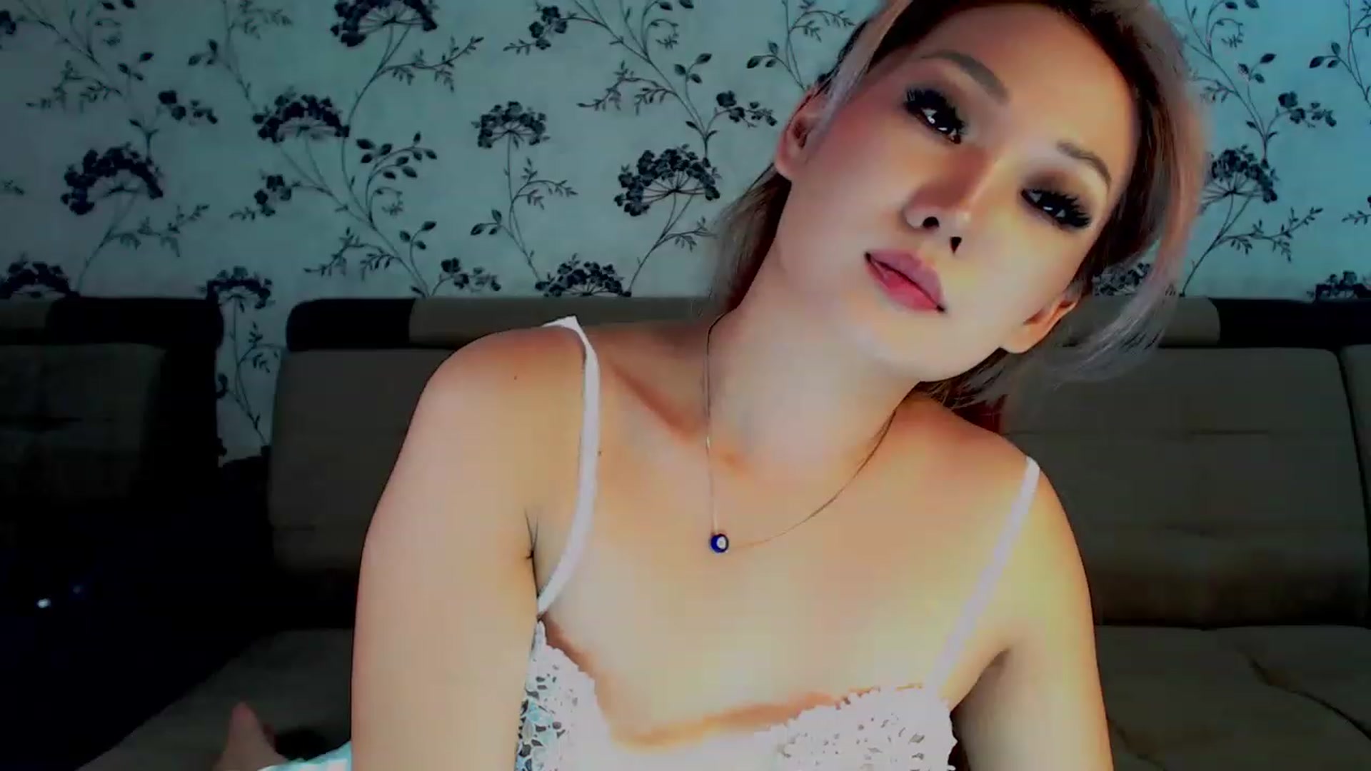 Gallery image thumbnail from Oiuysgdb's myfreecams stream on, 12/06/2022, 14:39 image 9 of 20