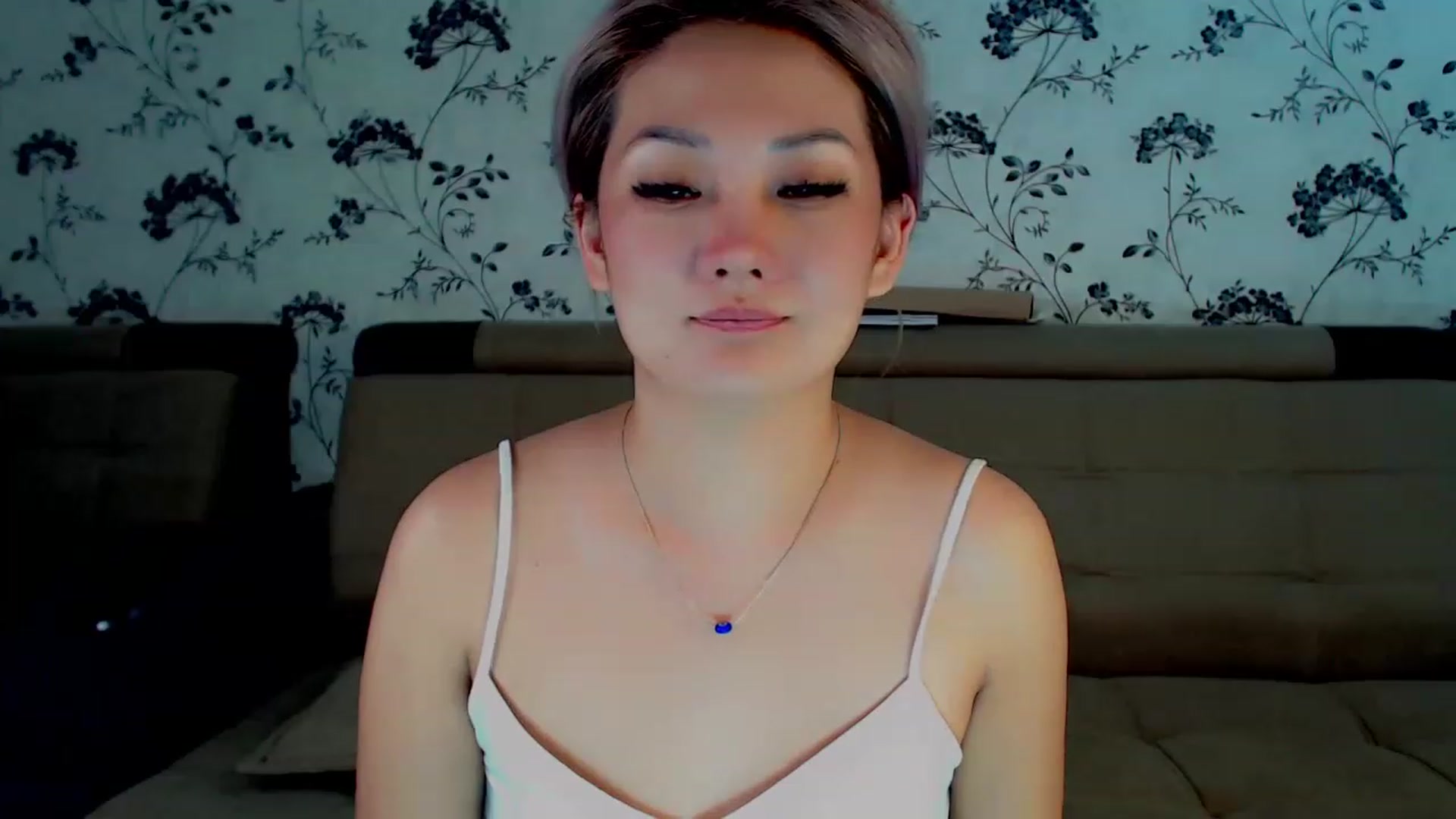 Gallery image thumbnail from Oiuysgdb's myfreecams stream on, 12/07/2022, 13:31 image 17 of 20