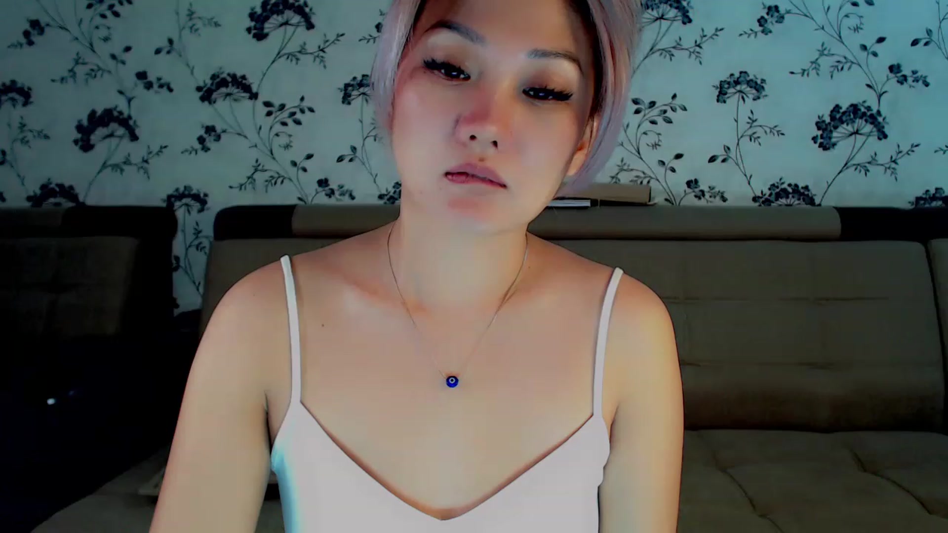 Gallery image thumbnail from Oiuysgdb's myfreecams stream on, 12/07/2022, 13:31 image 5 of 20