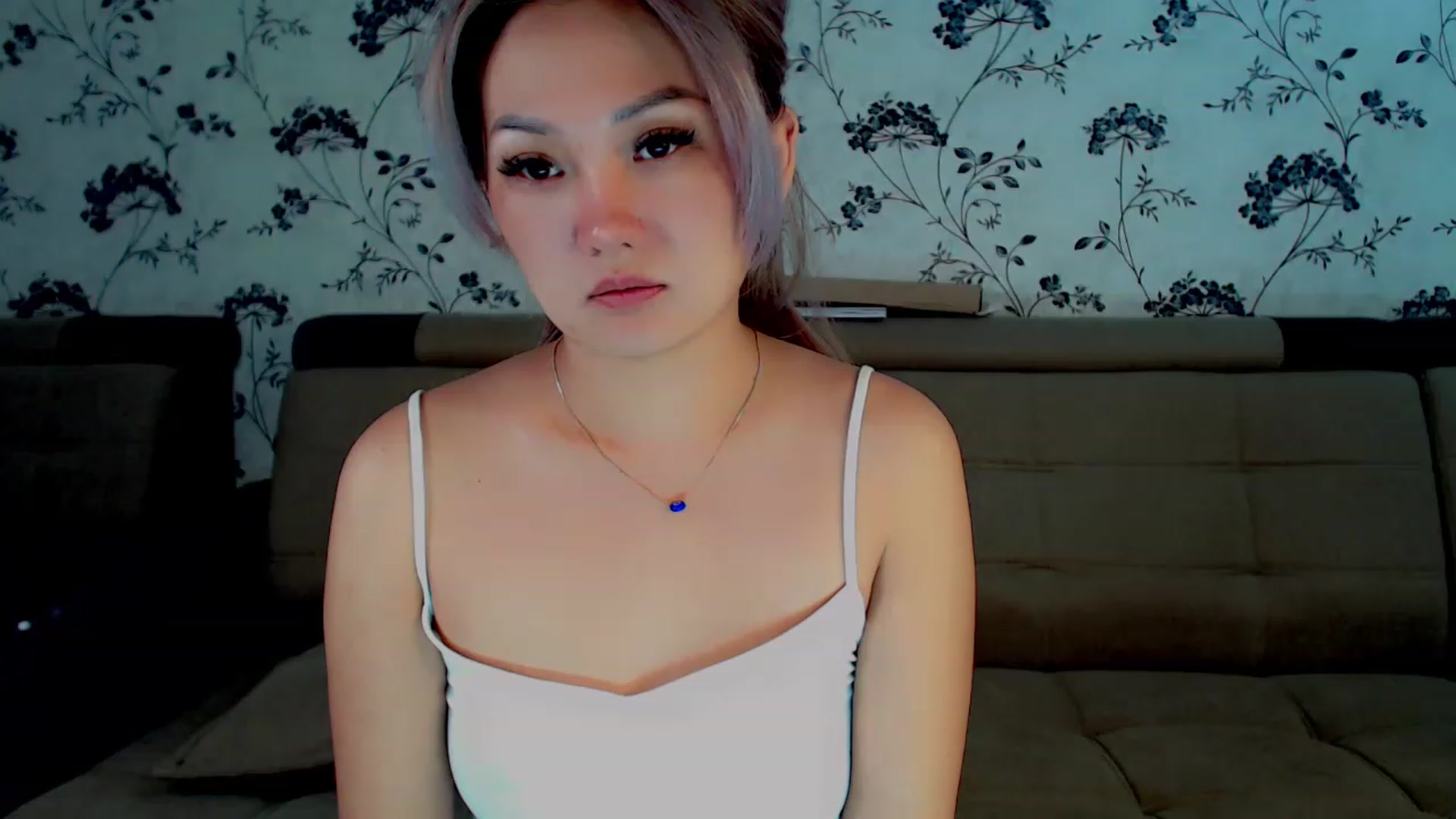 Gallery image thumbnail from Oiuysgdb's myfreecams stream on, 12/07/2022, 13:31 image 2 of 20