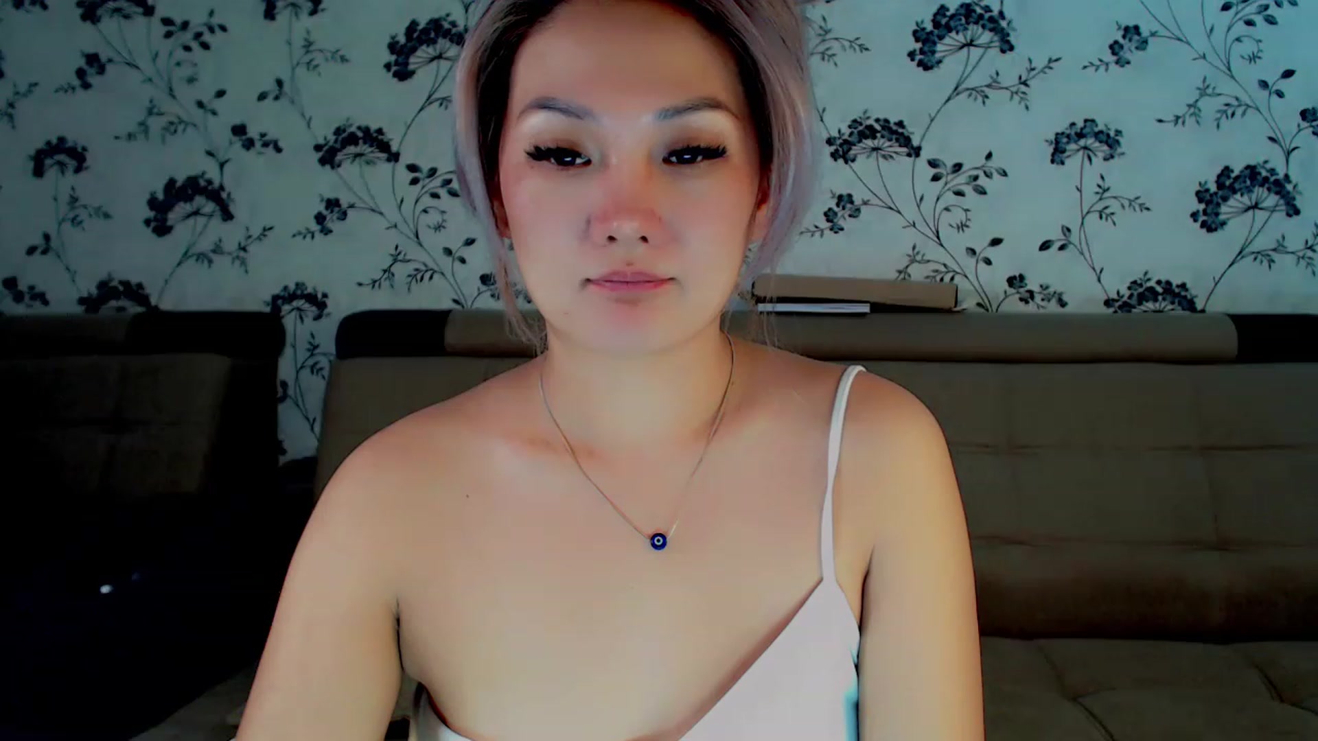 Gallery image thumbnail from Oiuysgdb's myfreecams stream on, 12/07/2022, 14:27 image 18 of 20