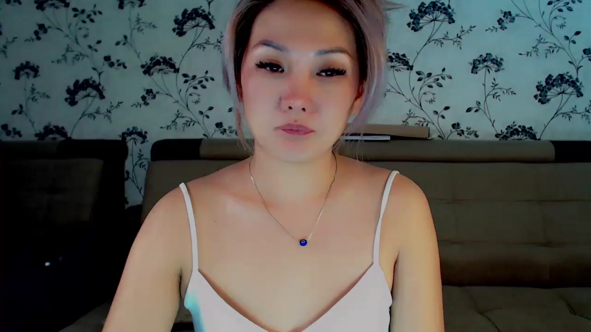 Gallery image thumbnail from Oiuysgdb's myfreecams stream on, 12/07/2022, 14:27 image 19 of 20