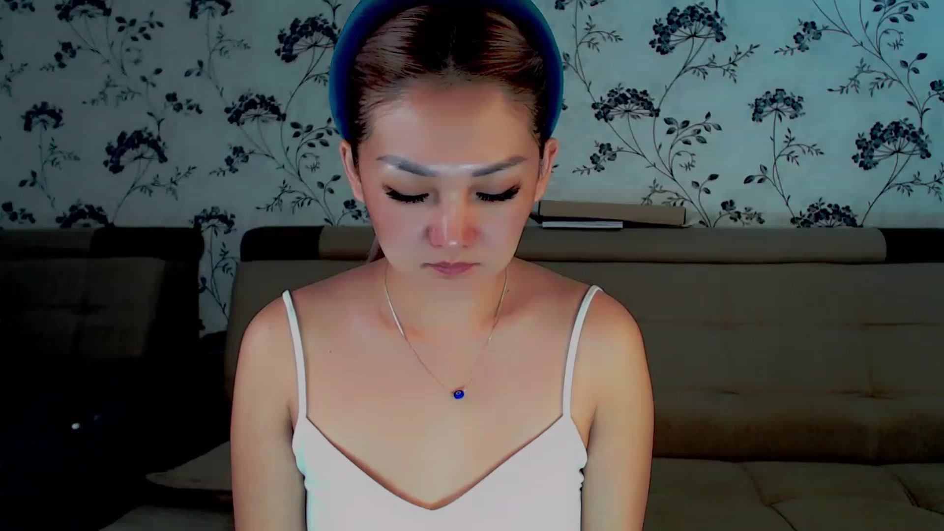 Gallery image thumbnail from Oiuysgdb's myfreecams stream on, 12/09/2022, 11:53 image 6 of 20