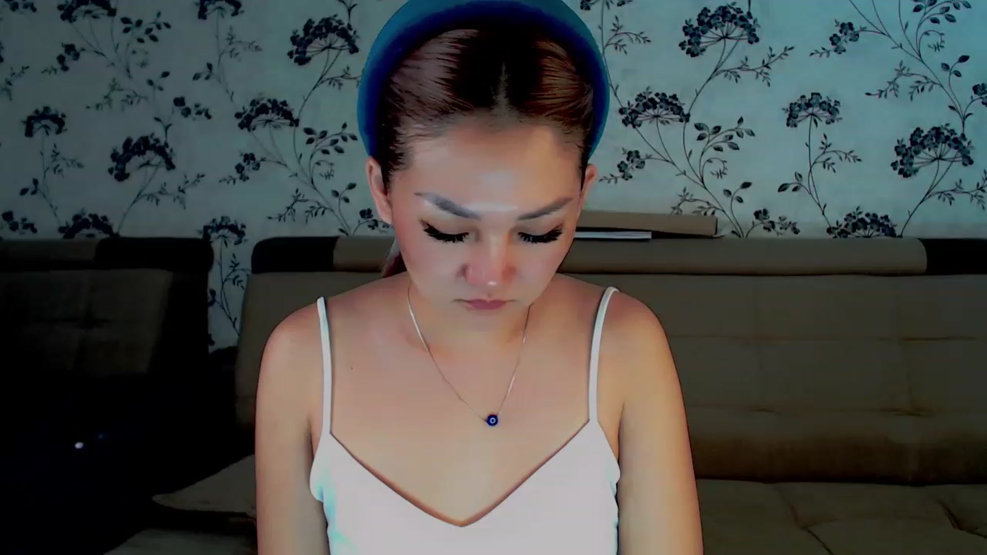 Gallery image thumbnail from Oiuysgdb's myfreecams stream on, 12/09/2022, 11:53 image 3 of 20
