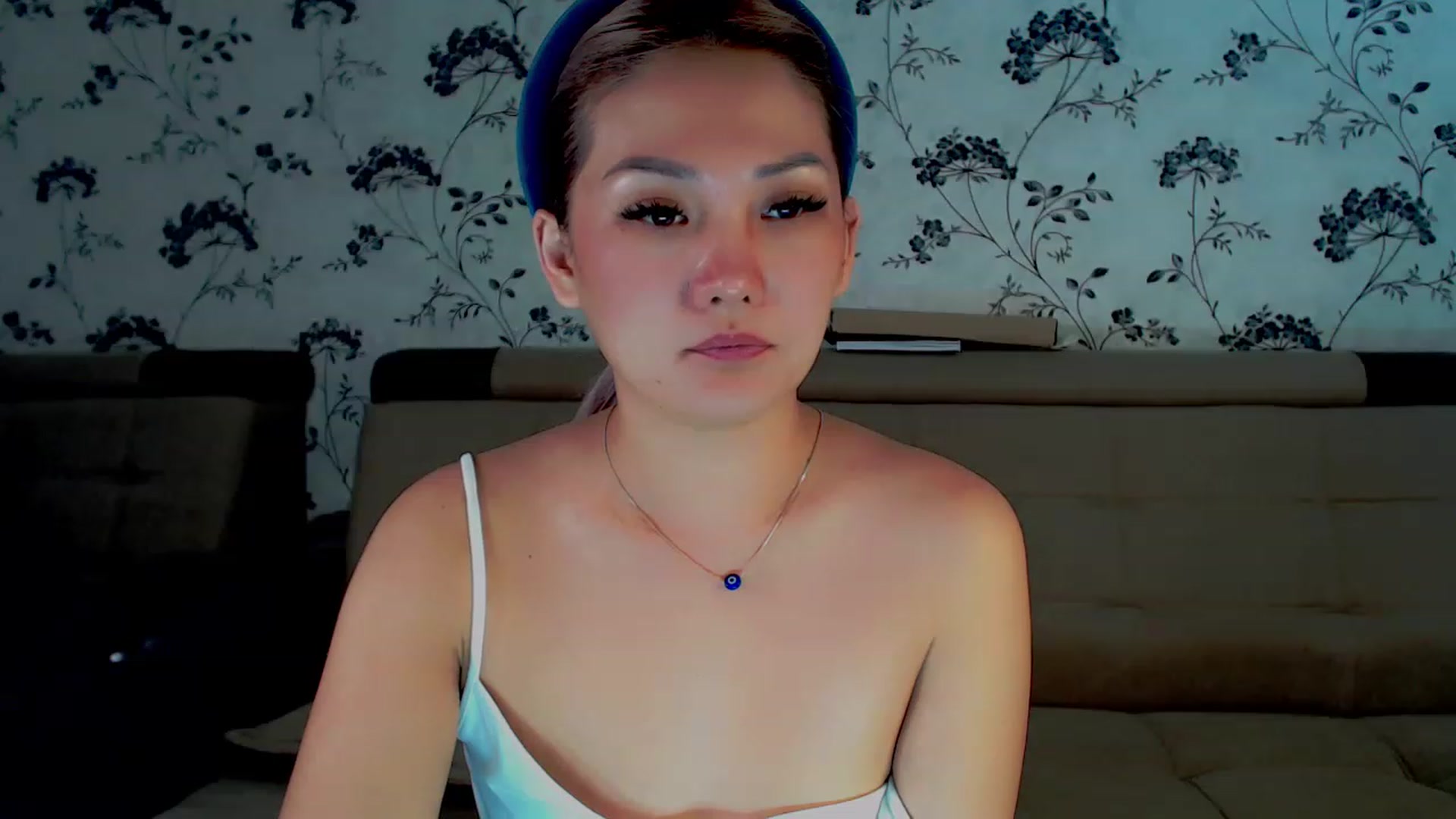 Gallery image thumbnail from Oiuysgdb's myfreecams stream on, 12/09/2022, 12:17 image 10 of 20
