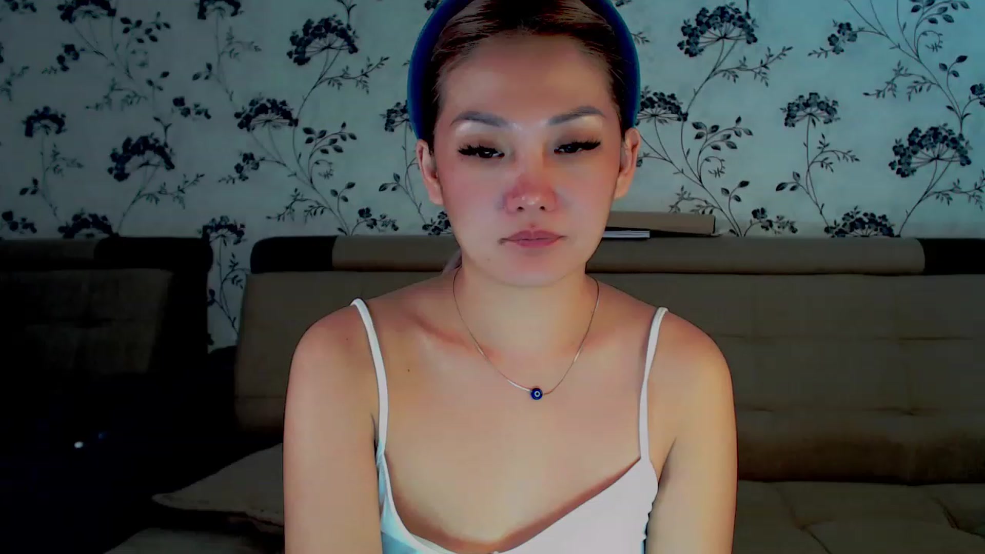 Gallery image thumbnail from Oiuysgdb's myfreecams stream on, 12/09/2022, 12:17 image 14 of 20