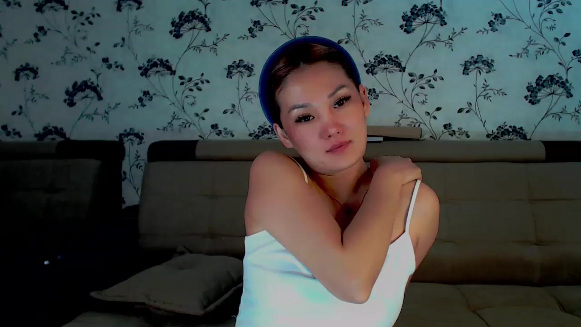 Gallery image thumbnail from Oiuysgdb's myfreecams stream on, 12/09/2022, 12:17 image 12 of 20