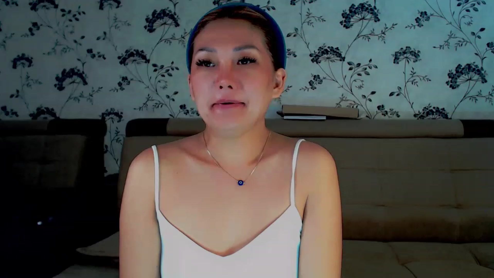 Gallery image thumbnail from Oiuysgdb's myfreecams stream on, 12/09/2022, 12:17 image 18 of 20