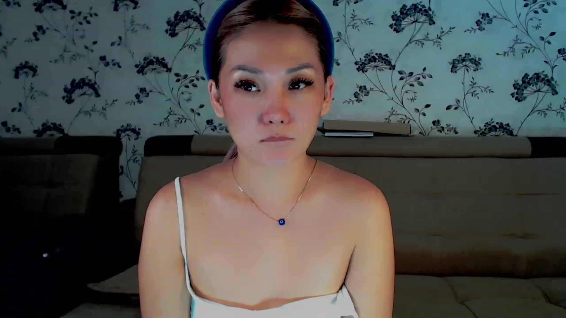 Gallery image thumbnail from Oiuysgdb's myfreecams stream on, 12/09/2022, 12:17 image 8 of 20