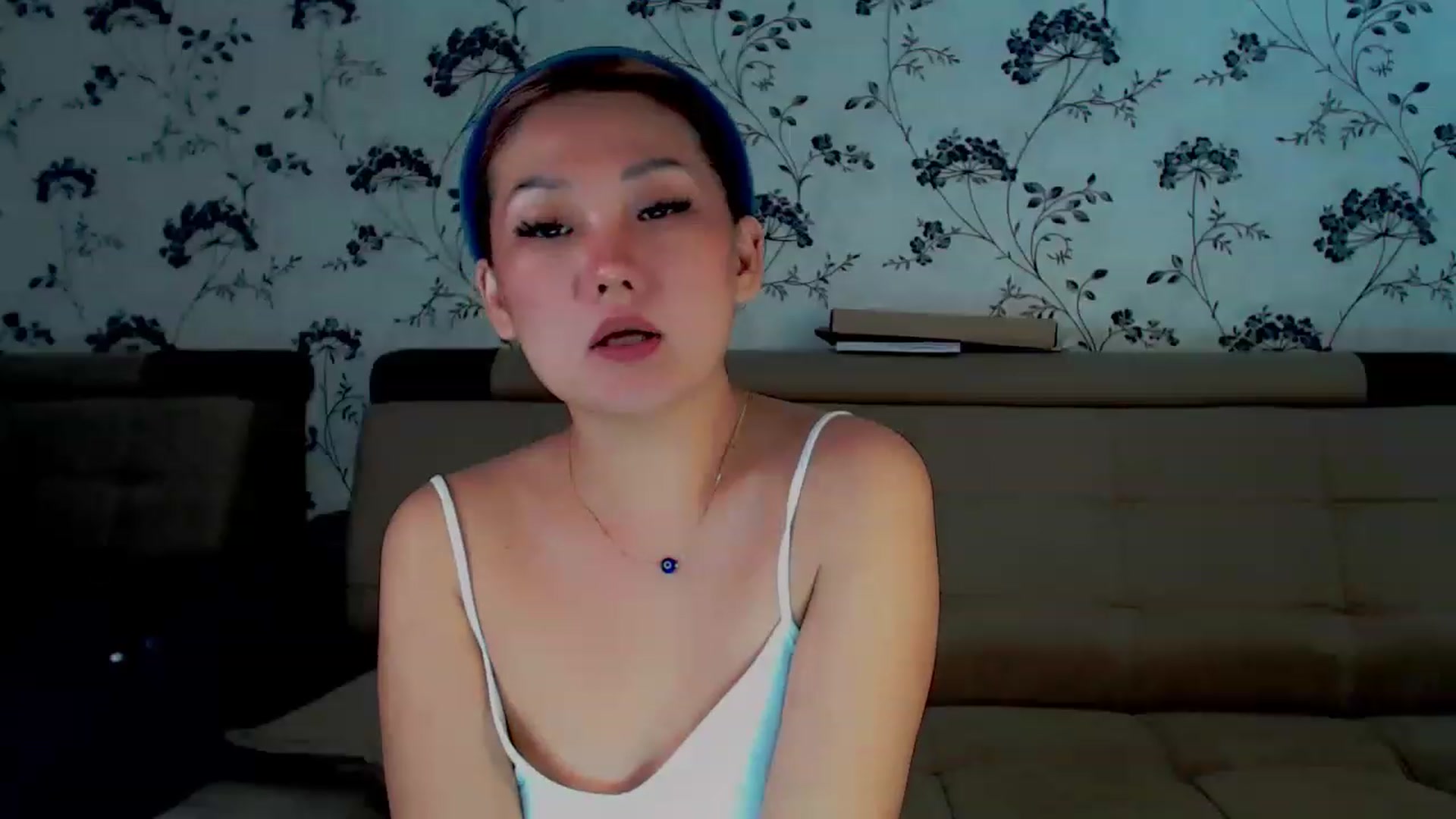Gallery image thumbnail from Oiuysgdb's myfreecams stream on, 12/09/2022, 12:17 image 19 of 20