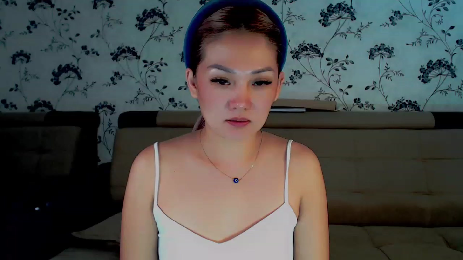 Gallery image thumbnail from Oiuysgdb's myfreecams stream on, 12/09/2022, 12:17 image 15 of 20