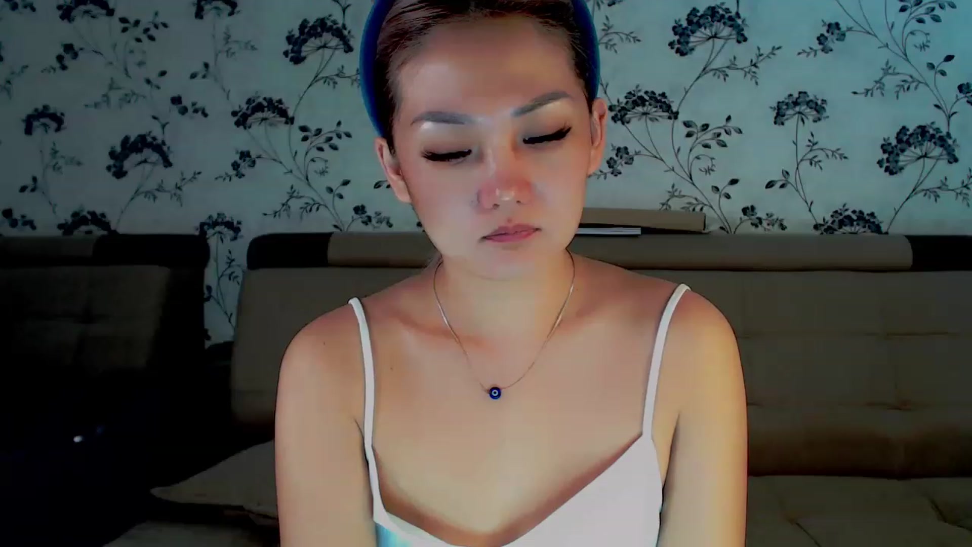 Gallery image thumbnail from Oiuysgdb's myfreecams stream on, 12/09/2022, 13:08 image 14 of 20