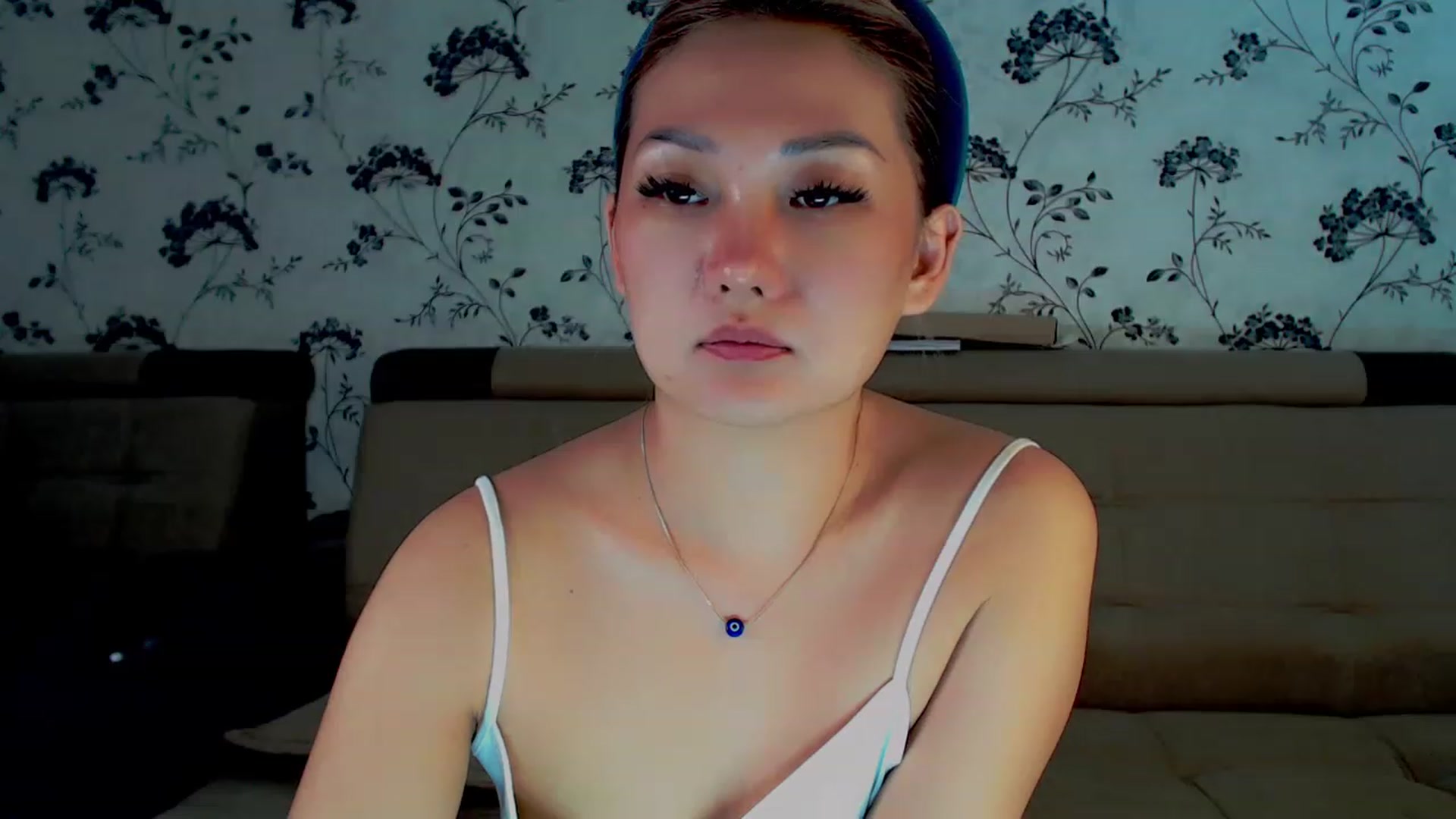 Gallery image thumbnail from Oiuysgdb's myfreecams stream on, 12/09/2022, 13:08 image 18 of 20