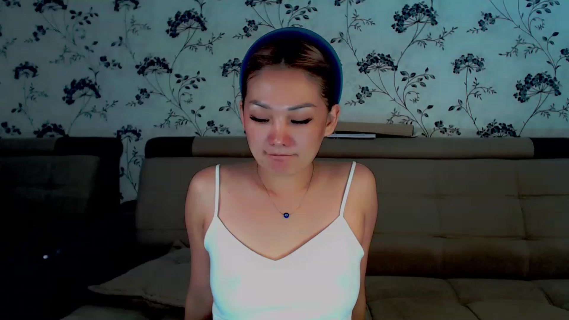 Gallery image thumbnail from Oiuysgdb's myfreecams stream on, 12/09/2022, 13:08 image 3 of 20