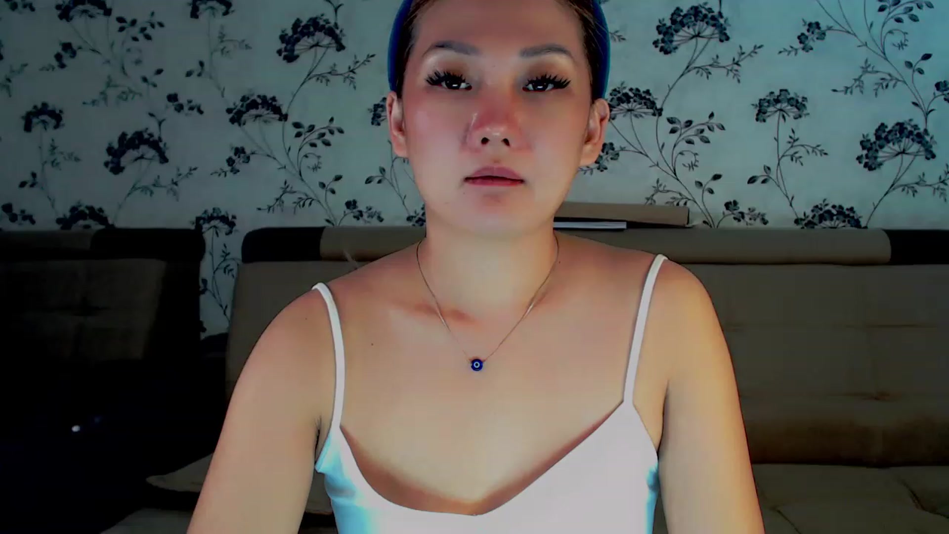 Gallery image thumbnail from Oiuysgdb's myfreecams stream on, 12/09/2022, 13:08 image 17 of 20
