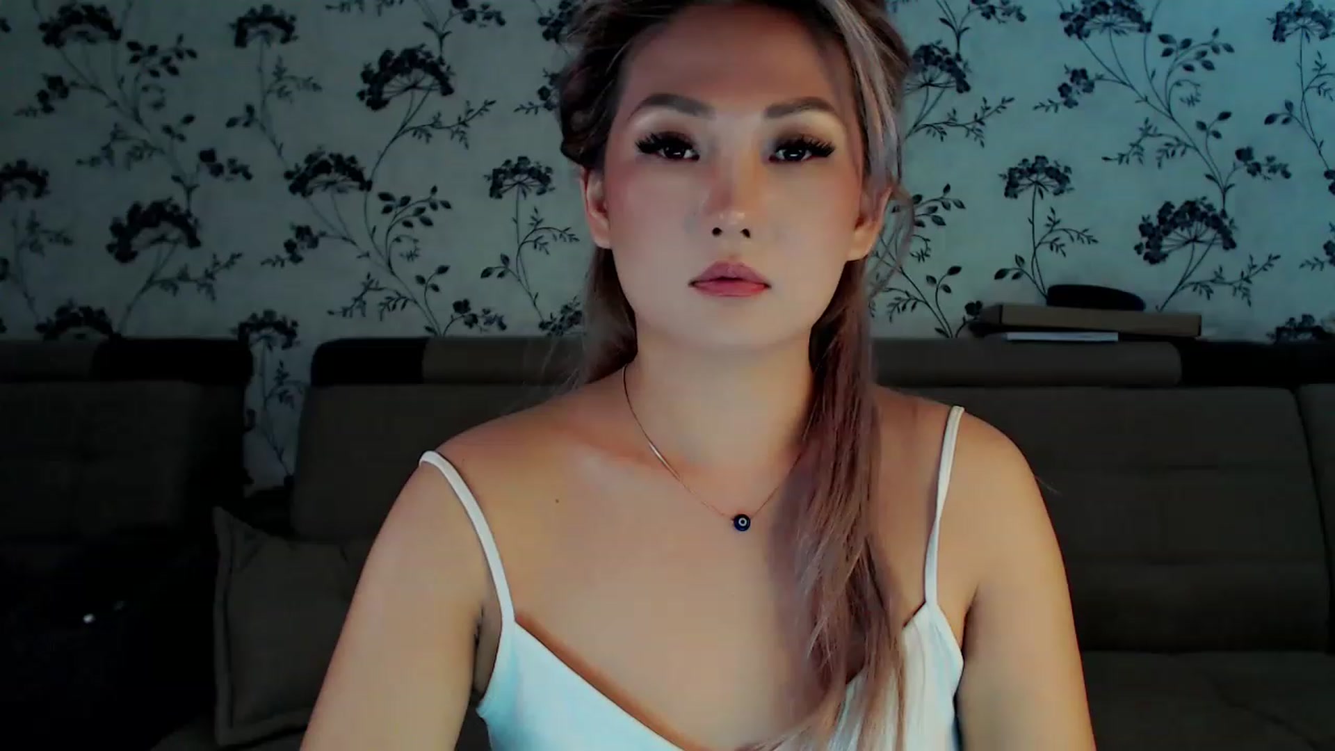 Gallery image thumbnail from Oiuysgdb's myfreecams stream on, 12/11/2022, 12:07 image 2 of 20