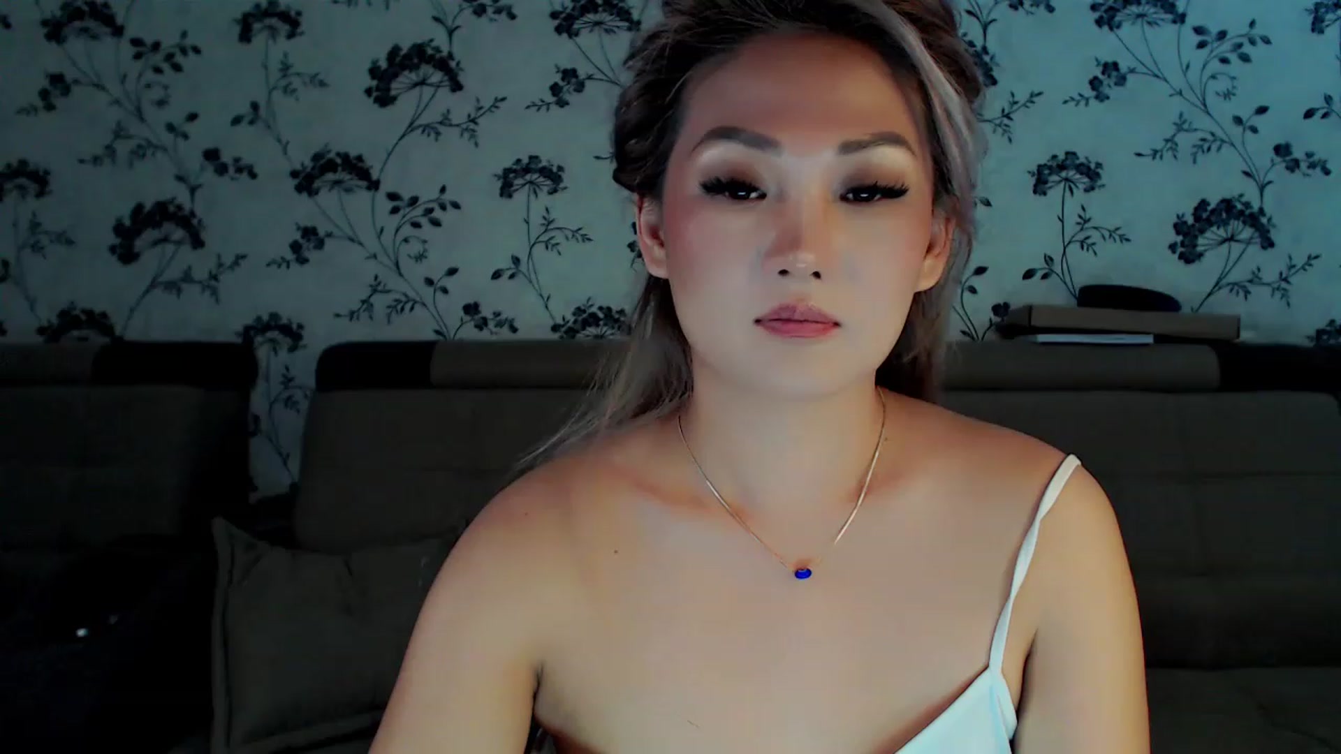 Gallery image thumbnail from Oiuysgdb's myfreecams stream on, 12/11/2022, 12:07 image 16 of 20
