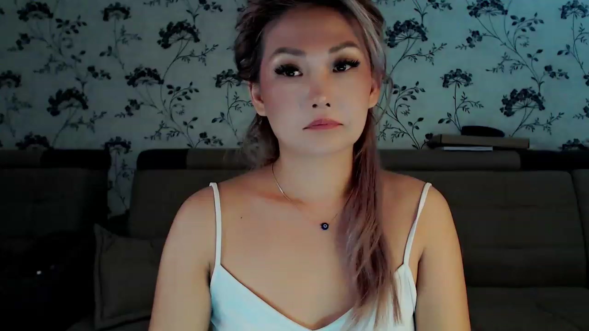 Gallery image thumbnail from Oiuysgdb's myfreecams stream on, 12/11/2022, 12:07 image 6 of 20