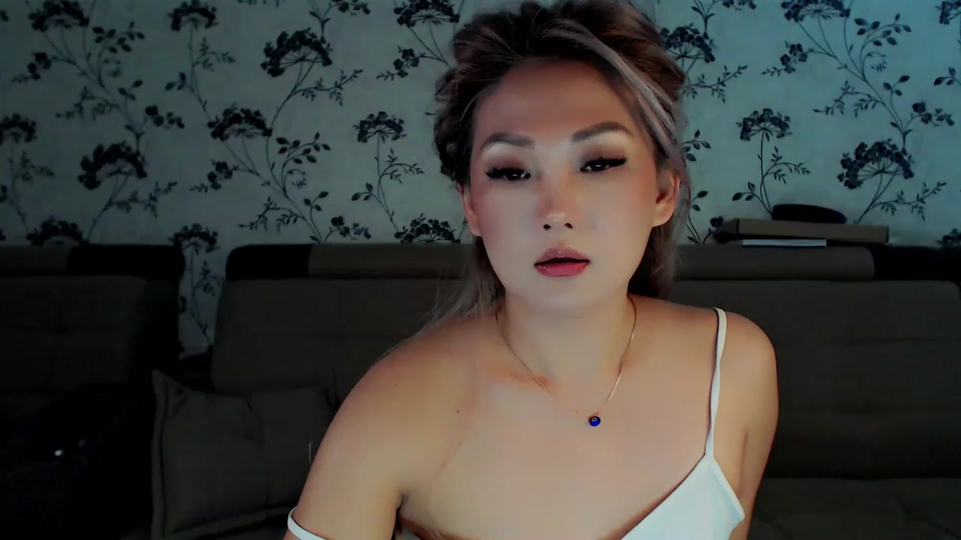 Gallery image thumbnail from Oiuysgdb's myfreecams stream on, 12/11/2022, 12:07 image 13 of 20