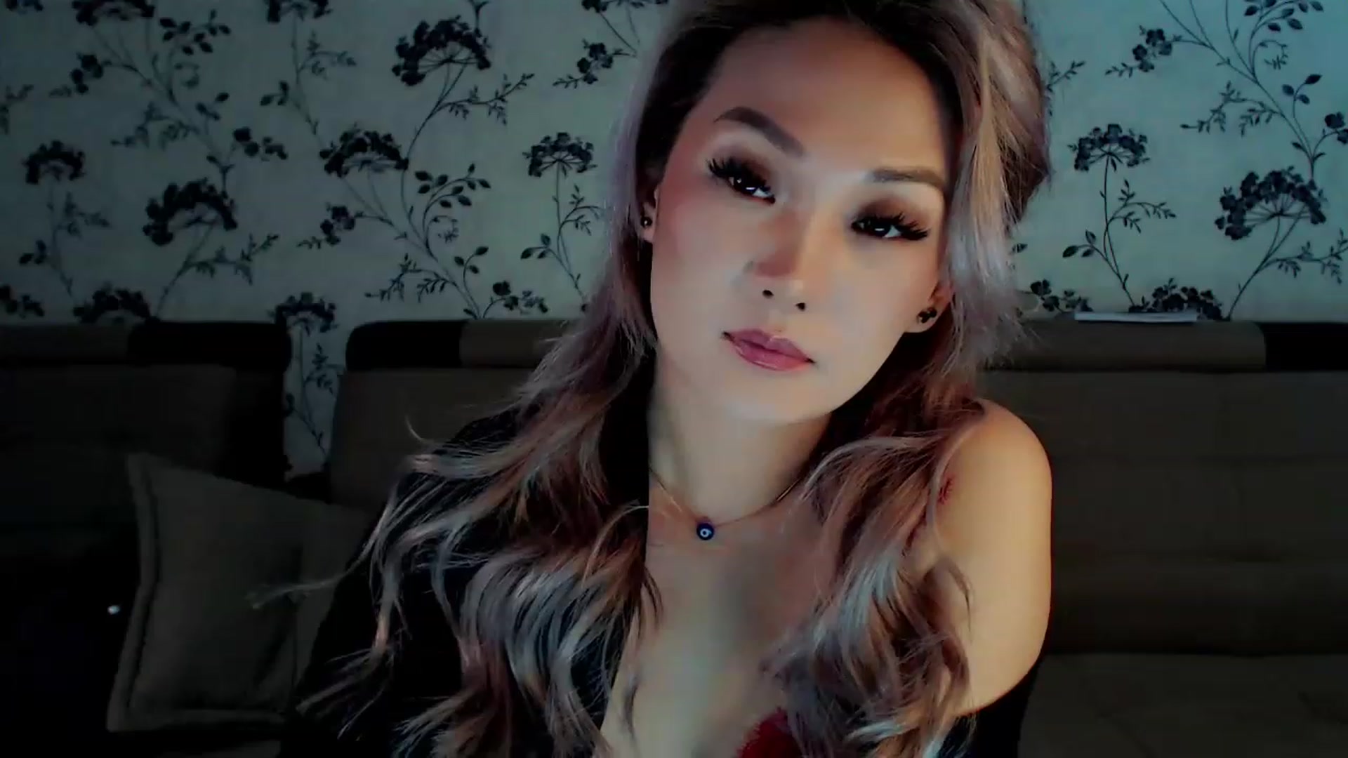 Gallery image thumbnail from Oiuysgdb's myfreecams stream on, 12/15/2022, 12:08 image 10 of 20