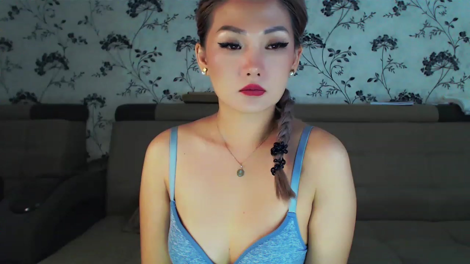 Gallery image thumbnail from Oiuysgdb's myfreecams stream on, 12/24/2022, 15:15 image 19 of 20