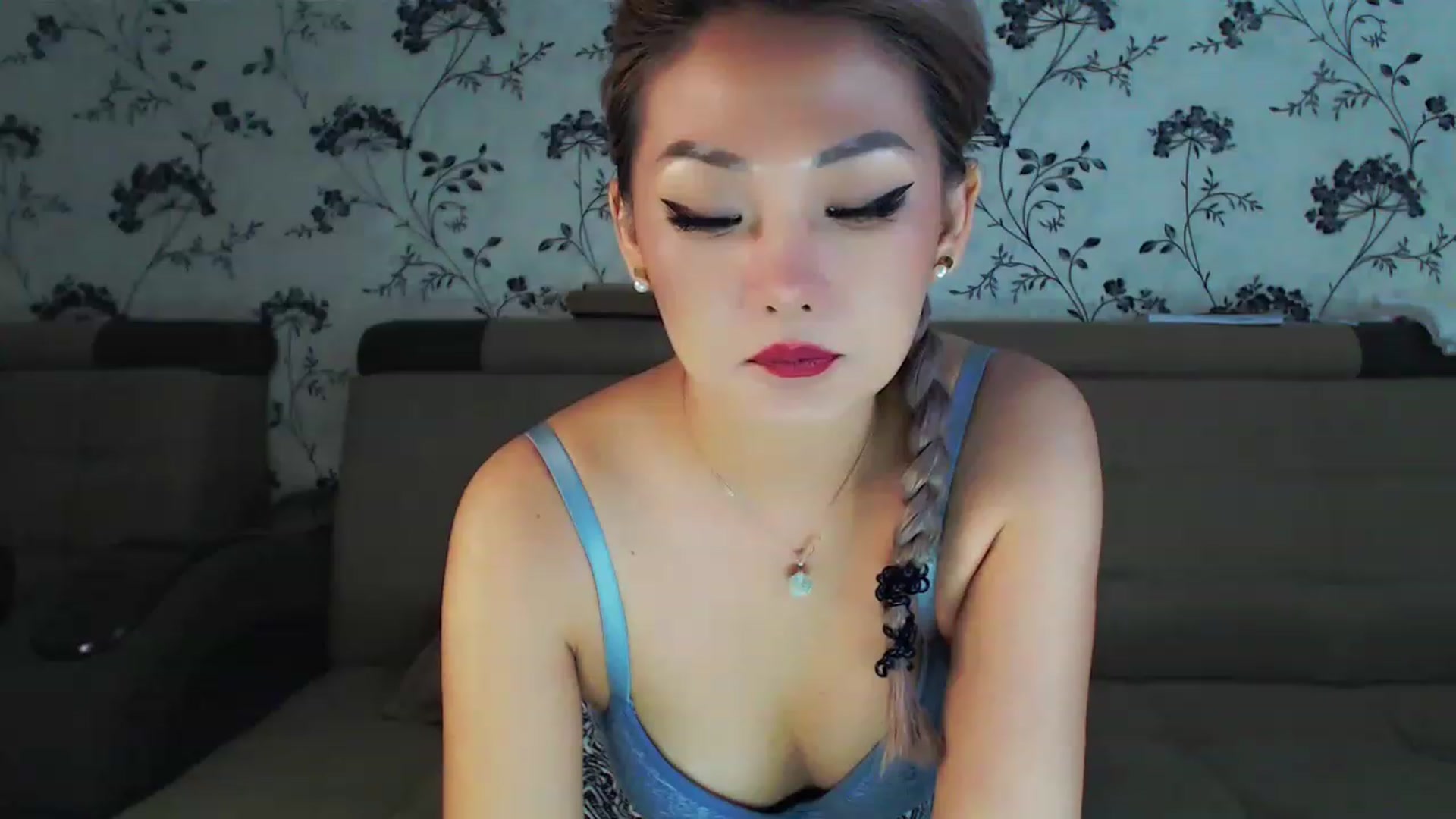Gallery image thumbnail from Oiuysgdb's myfreecams stream on, 12/24/2022, 15:15 image 2 of 20
