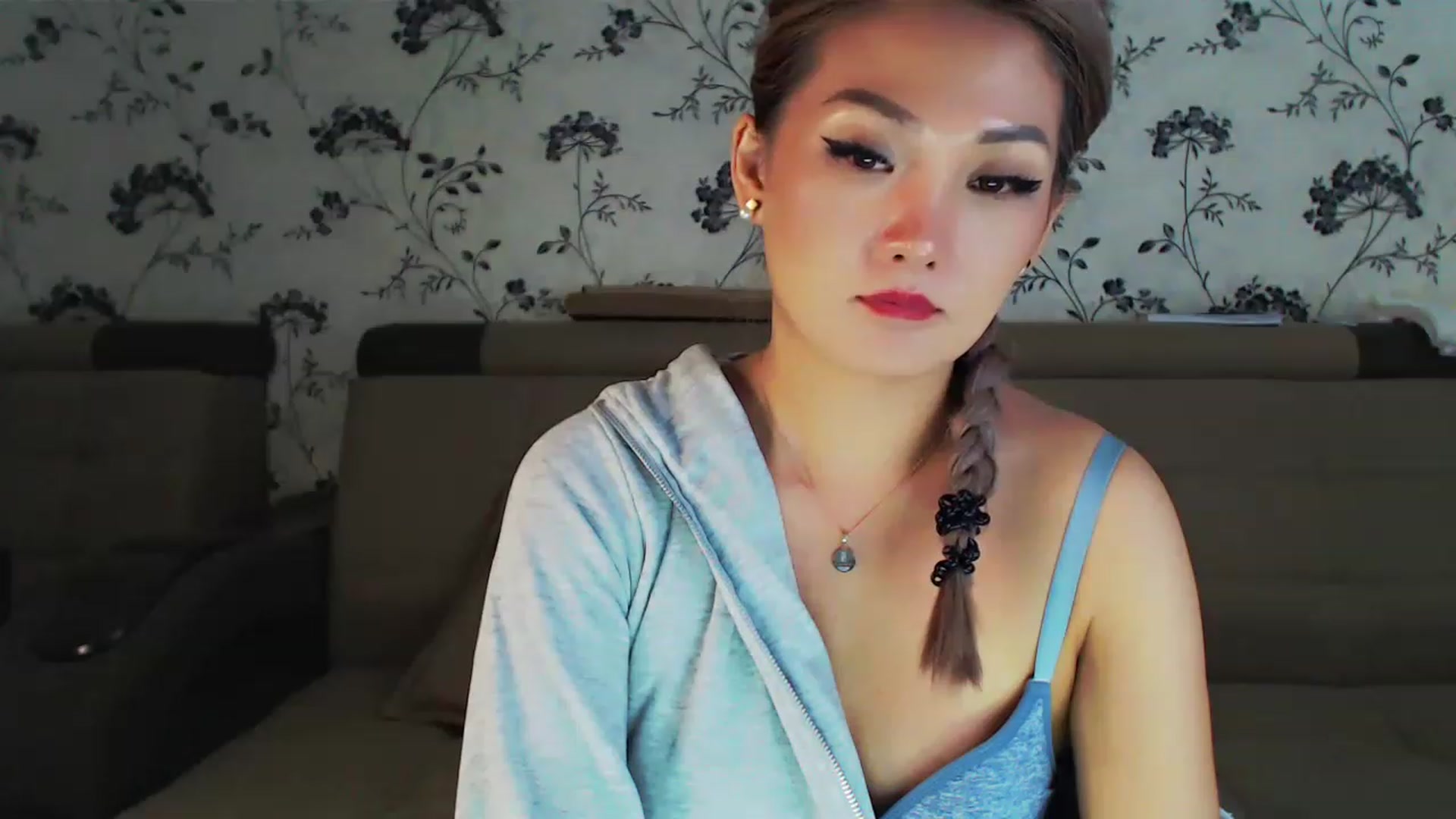 Gallery image thumbnail from Oiuysgdb's myfreecams stream on, 12/24/2022, 17:20 image 5 of 20