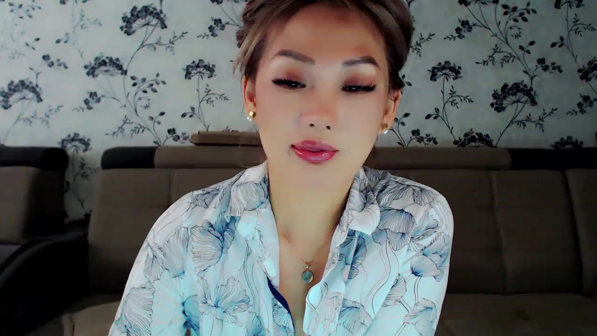 Gallery image thumbnail from Oiuysgdb's myfreecams stream on, 12/26/2022, 09:55 image 7 of 20