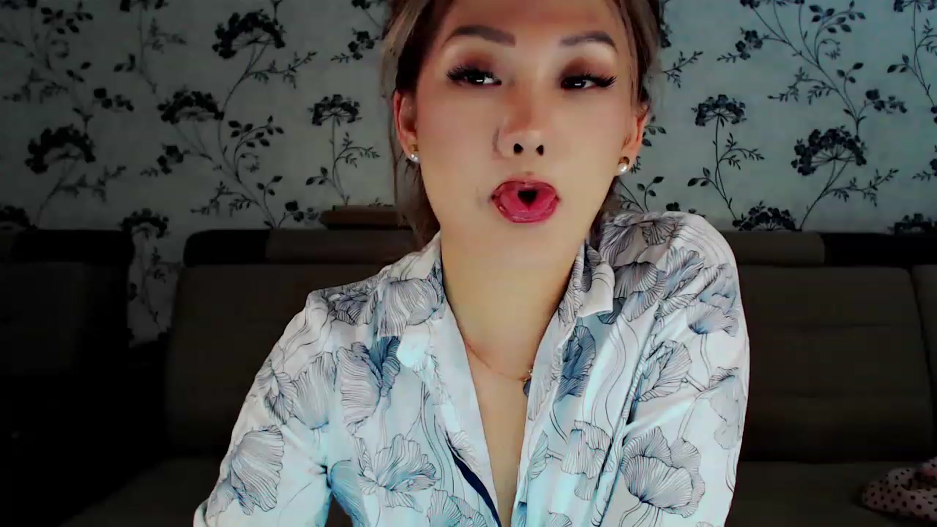 Gallery image thumbnail from Oiuysgdb's myfreecams stream on, 12/26/2022, 12:52 image 18 of 20
