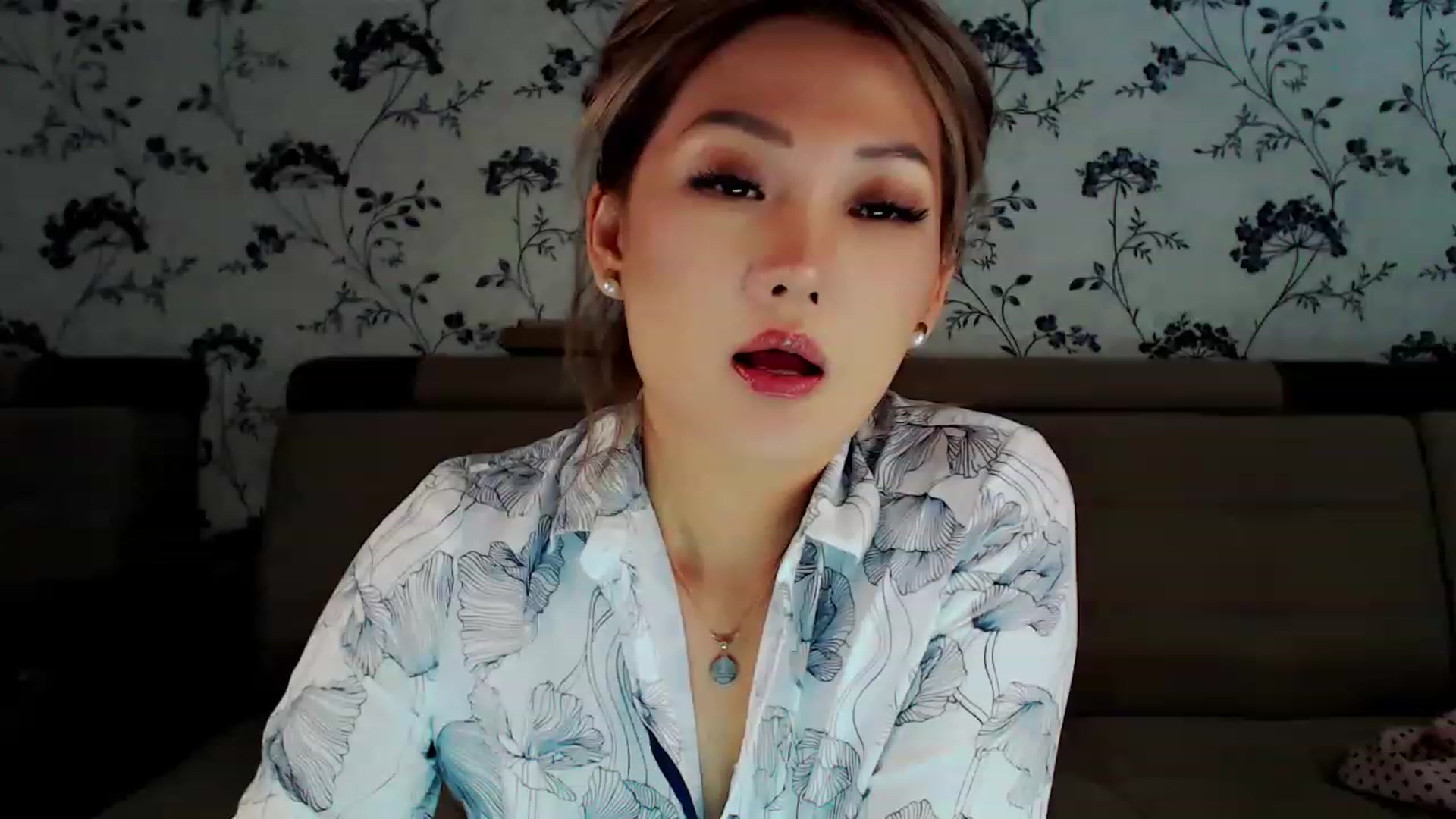 Gallery image thumbnail from Oiuysgdb's myfreecams stream on, 12/26/2022, 12:52 image 3 of 20