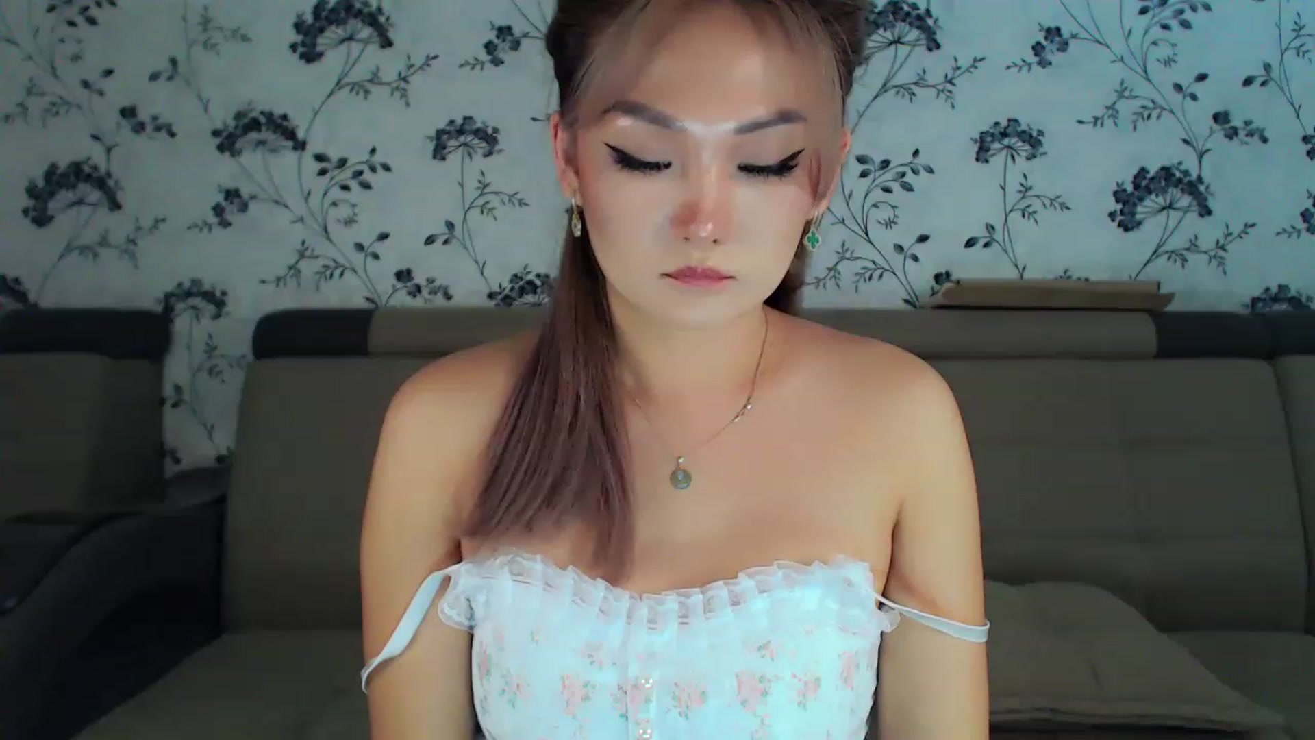 Gallery image thumbnail from Oiuysgdb's myfreecams stream on, 12/31/2022, 16:45 image 20 of 20