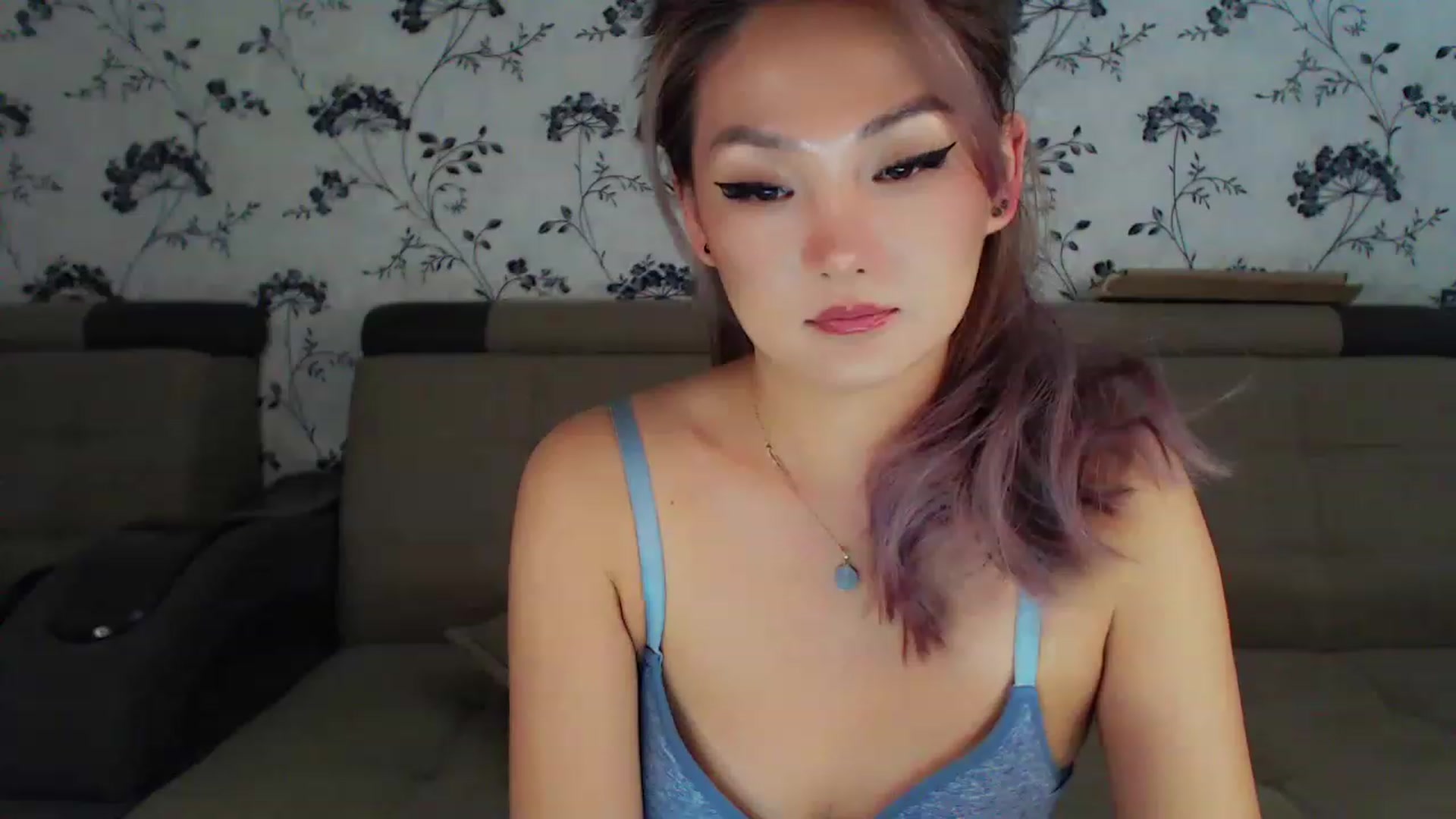 Gallery image thumbnail from Oiuysgdb's myfreecams stream on, 01/05/2023, 13:54 image 13 of 20